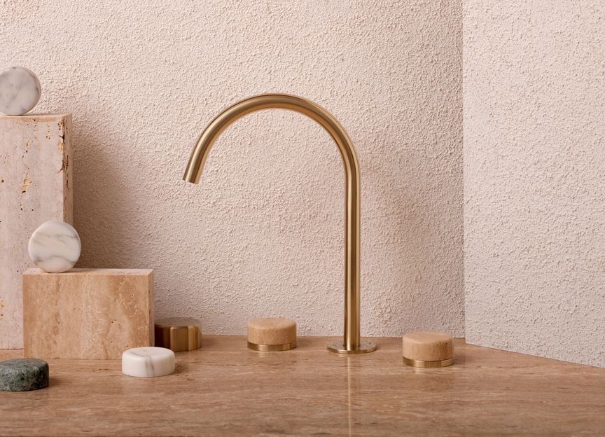 Nero Tapware