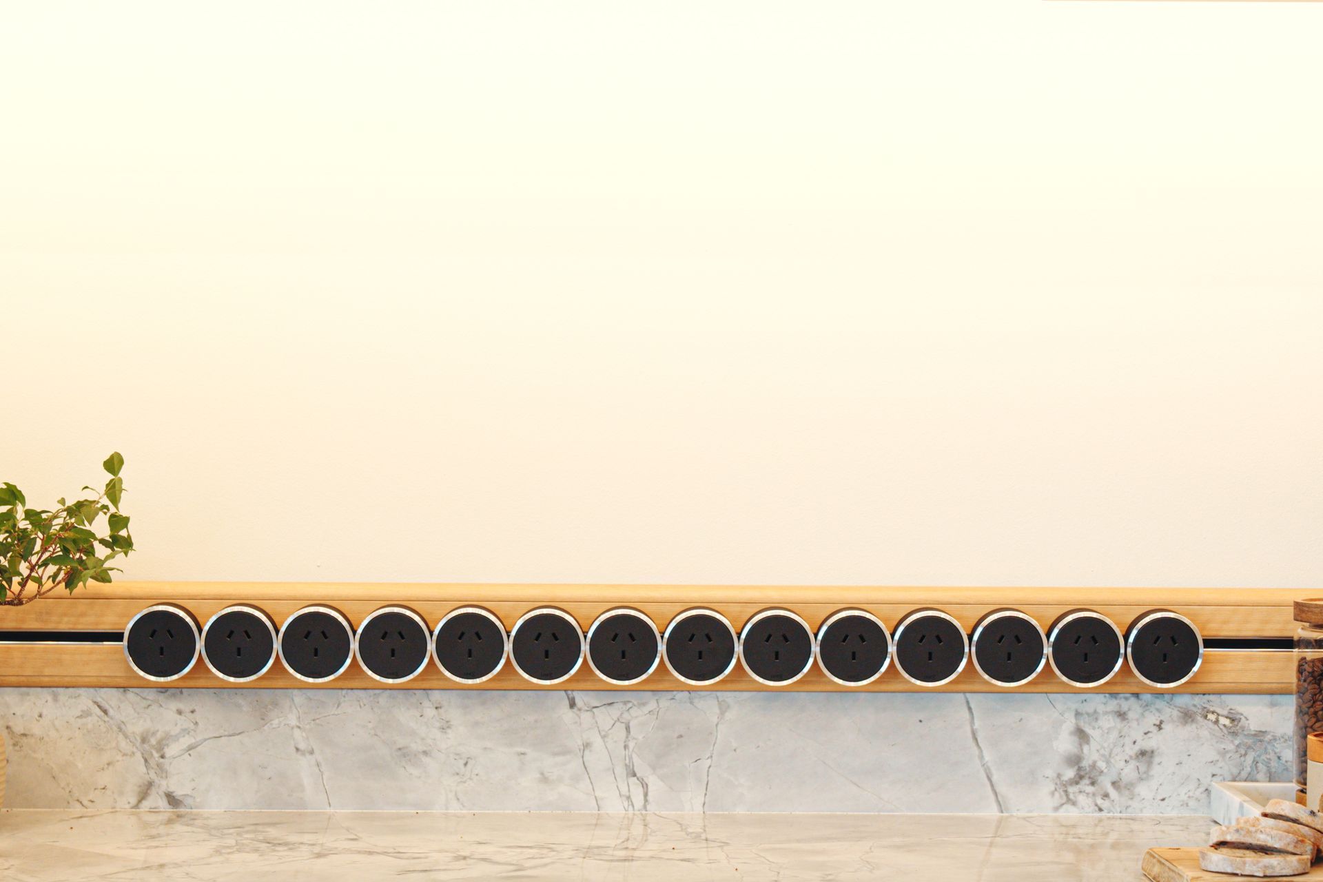 Supporting Image 3 for Line8