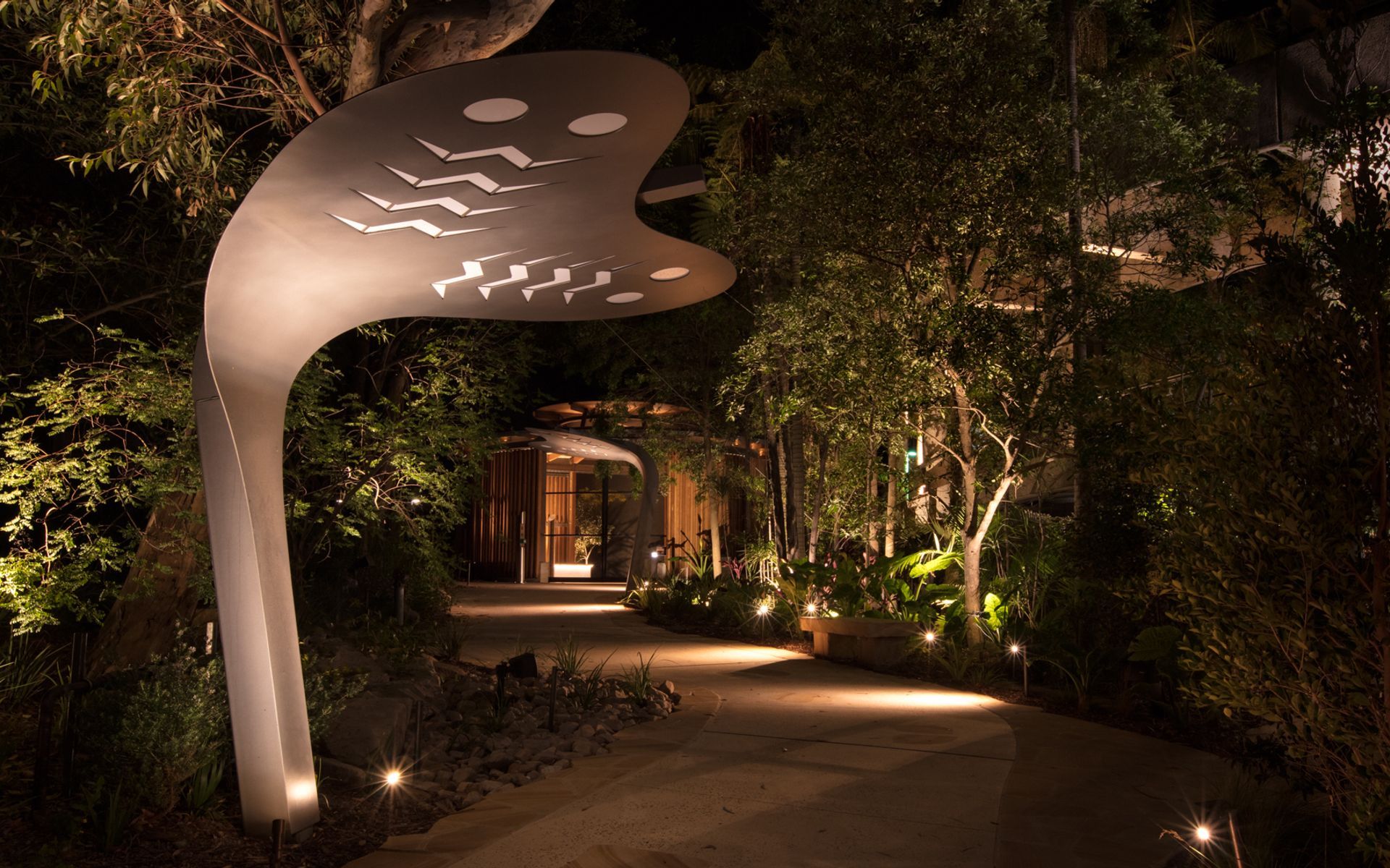Supporting Image 4 for Lucian Architectural Lighting