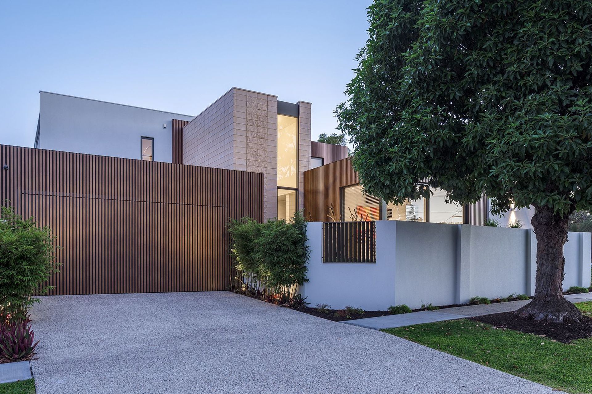 Supporting Image 2 for DECO Australia