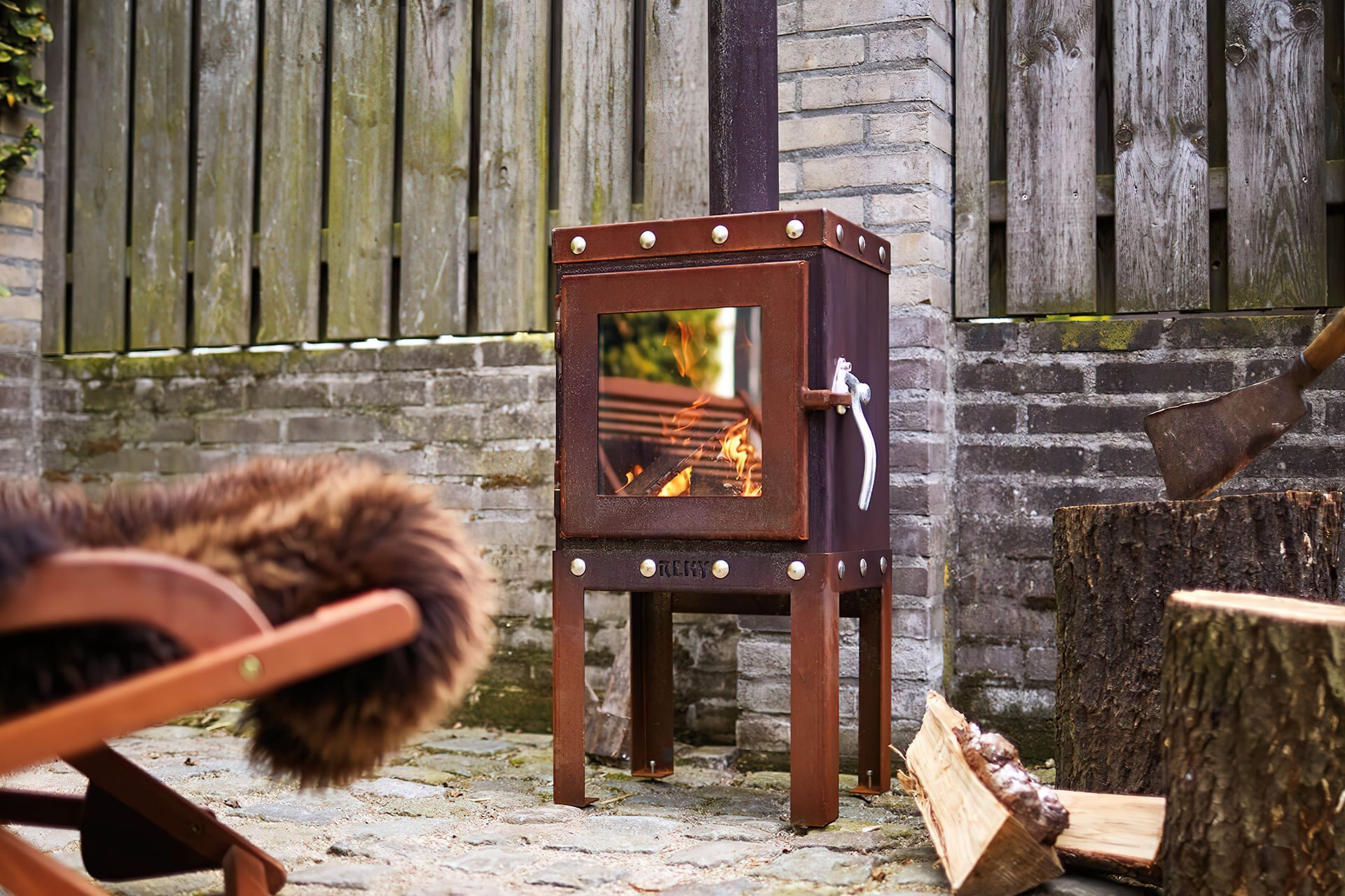 Supporting Image 2 for RB73 Outdoor Fireplaces