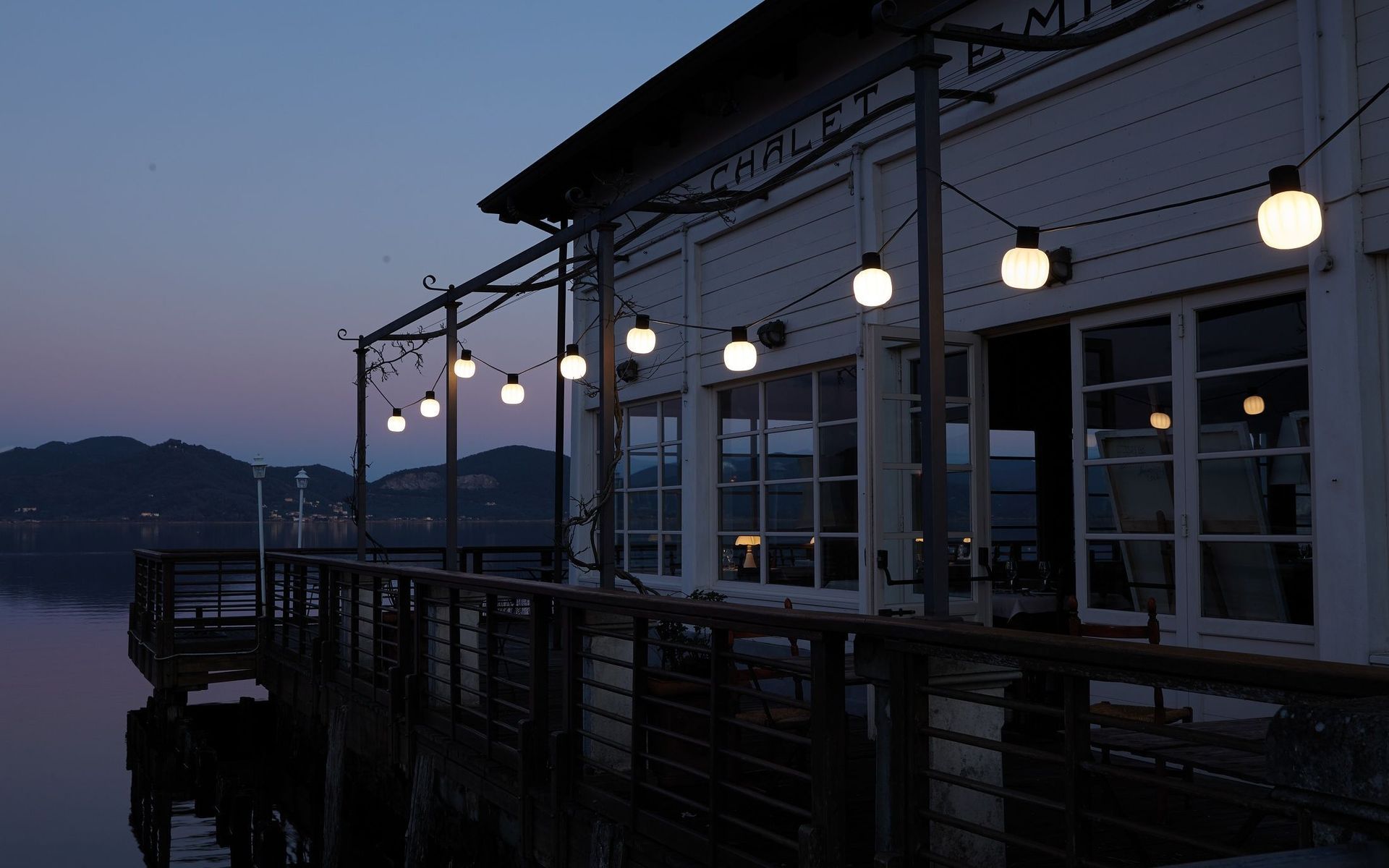 Supporting Image 6 for Lucian Architectural Lighting