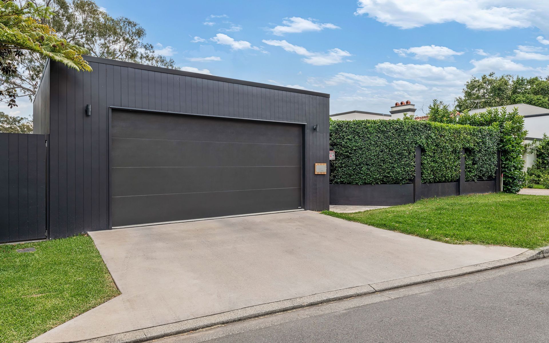Supporting Image 4 for Gliderol Garage Doors