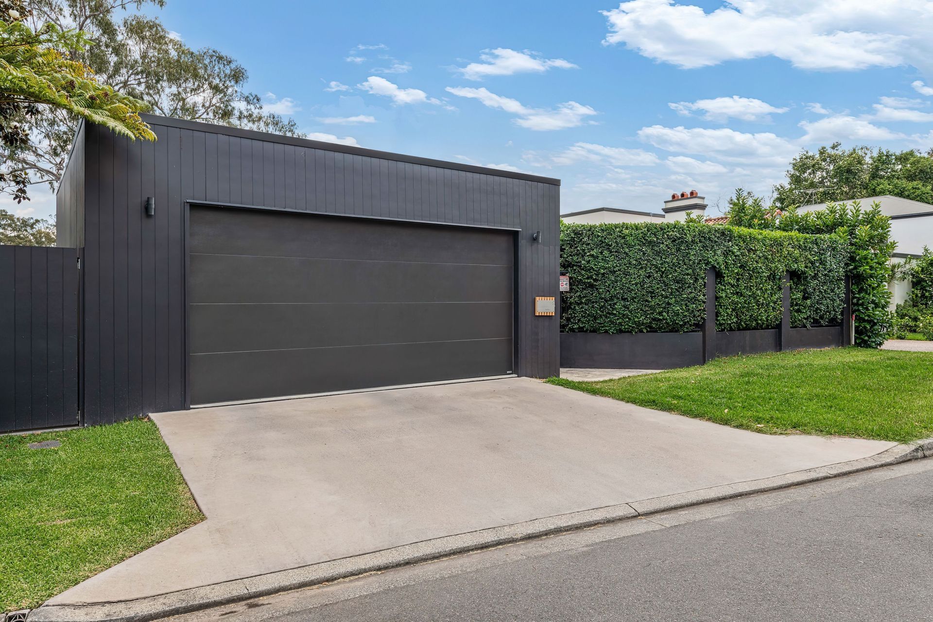 Supporting Image 4 for Gliderol Garage Doors