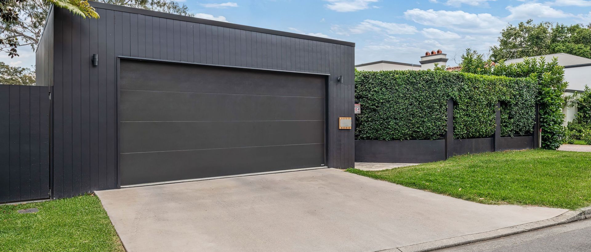 Supporting Image 4 for Gliderol Garage Doors