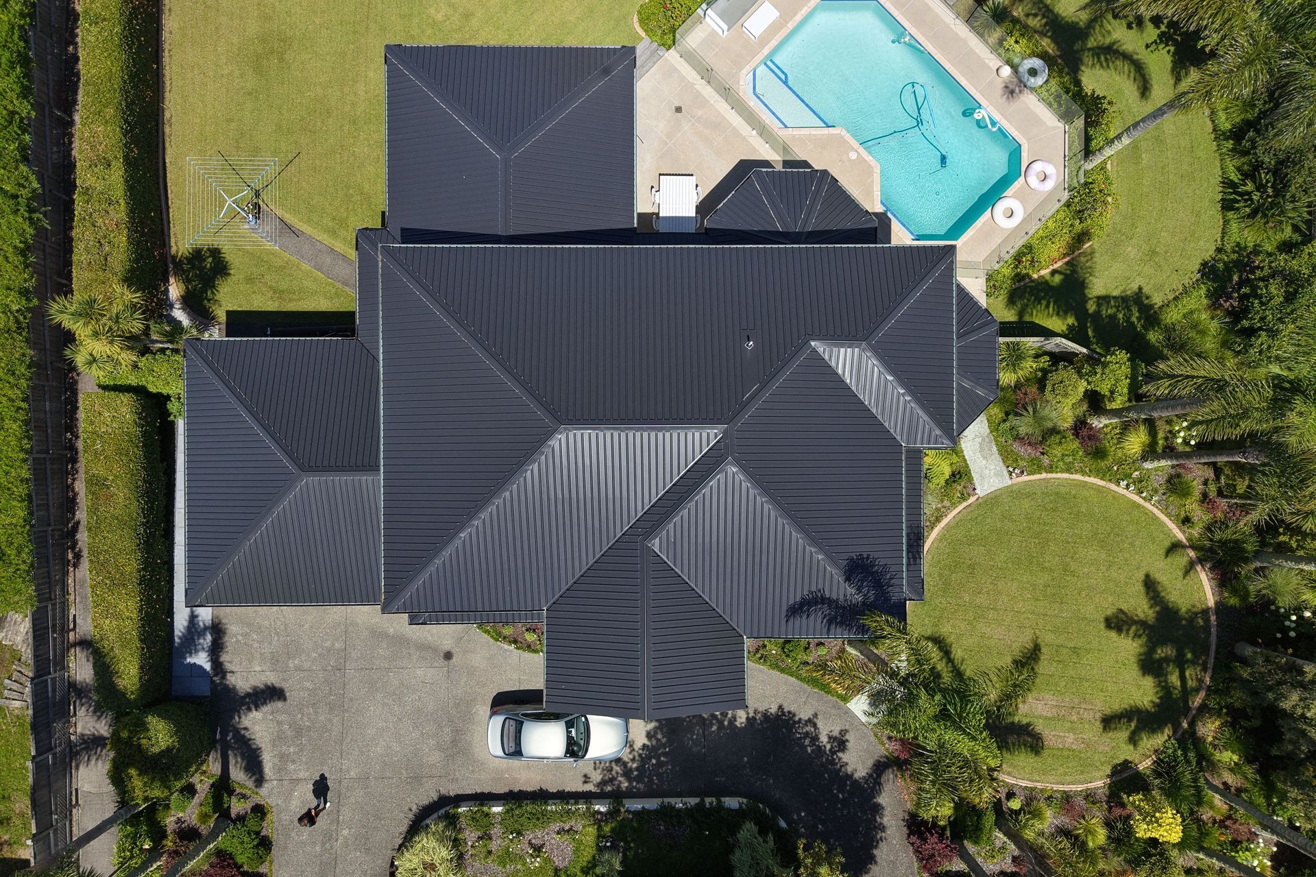 Hero Banner for Solution Roofing