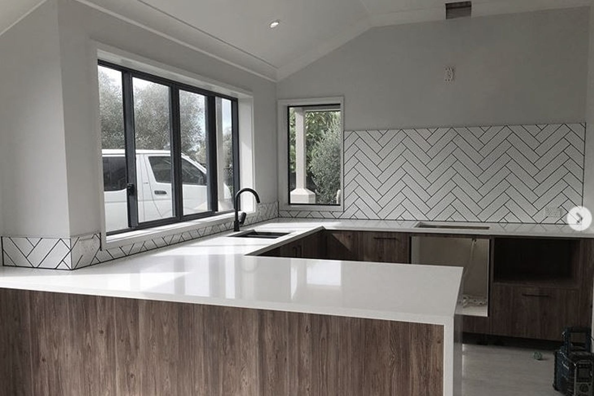 Hero Banner for Doyle Tiling