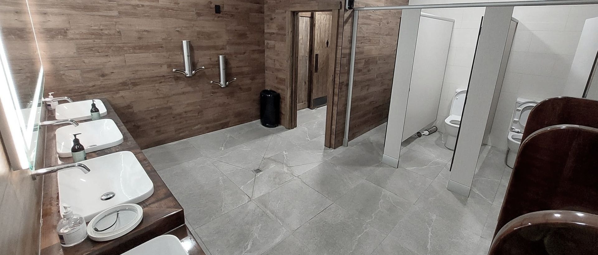 Supporting Image 1 for North Shore Tiling