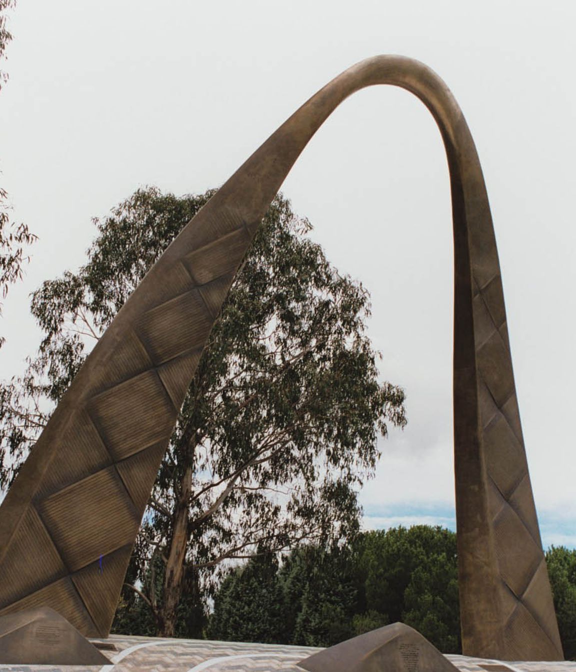 379-Canberra-arch.jpg