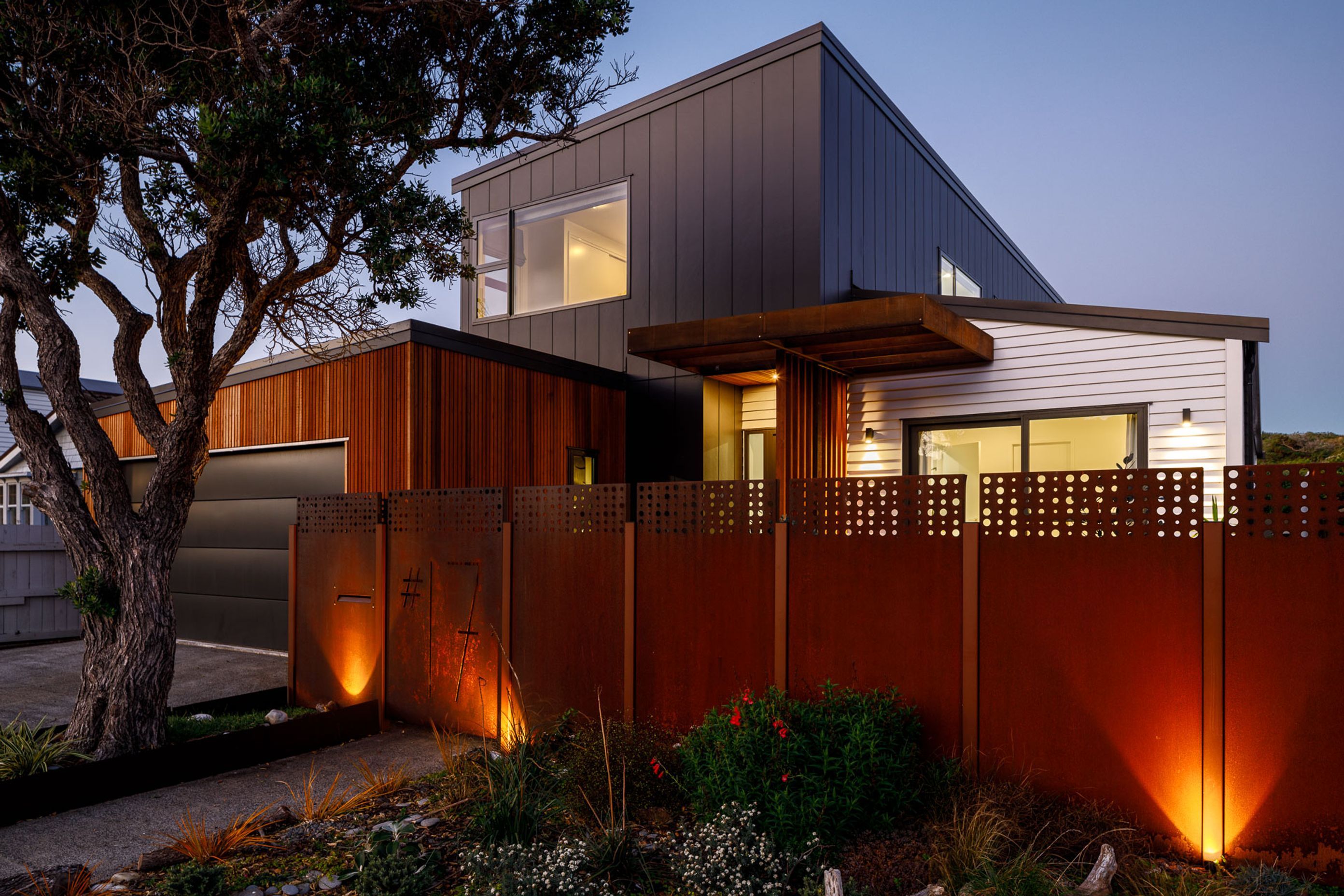 Seatoun alteration
