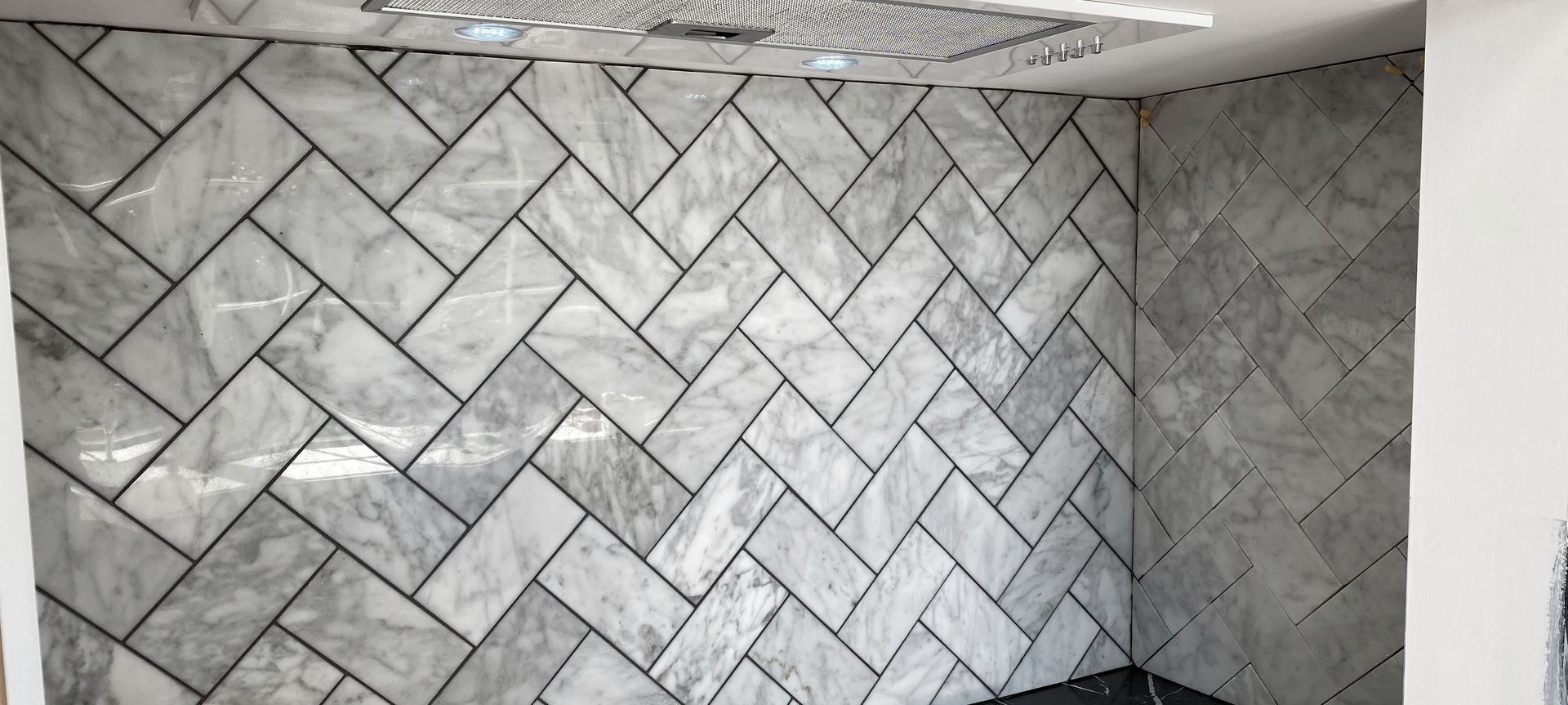 Kitchens, Laundries & Floor Tiling banner