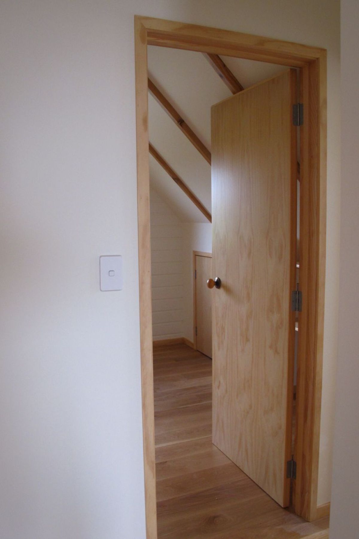 An Attic conversion on the Tutukaka Coast. Kaiser Construction built a 1 bedroom apartment in the attic space above a garage