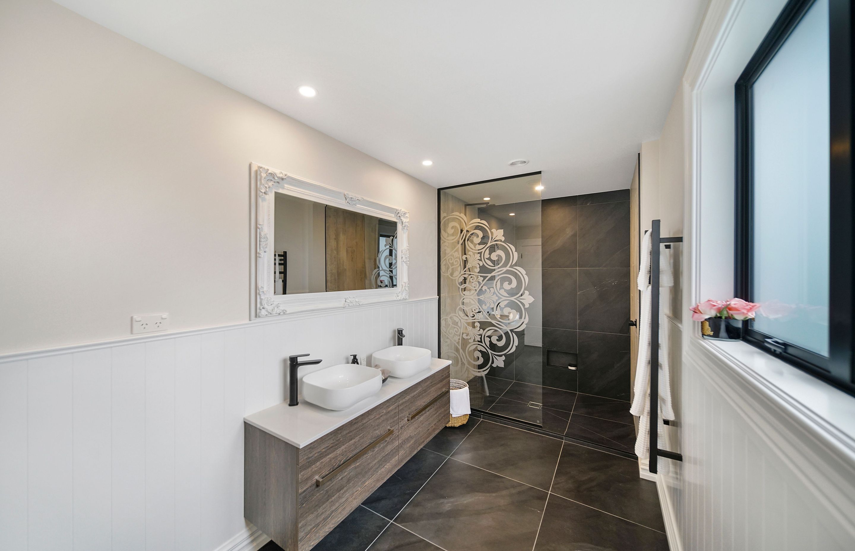012Open2viewID454713-12jonahlomudrive.jpg