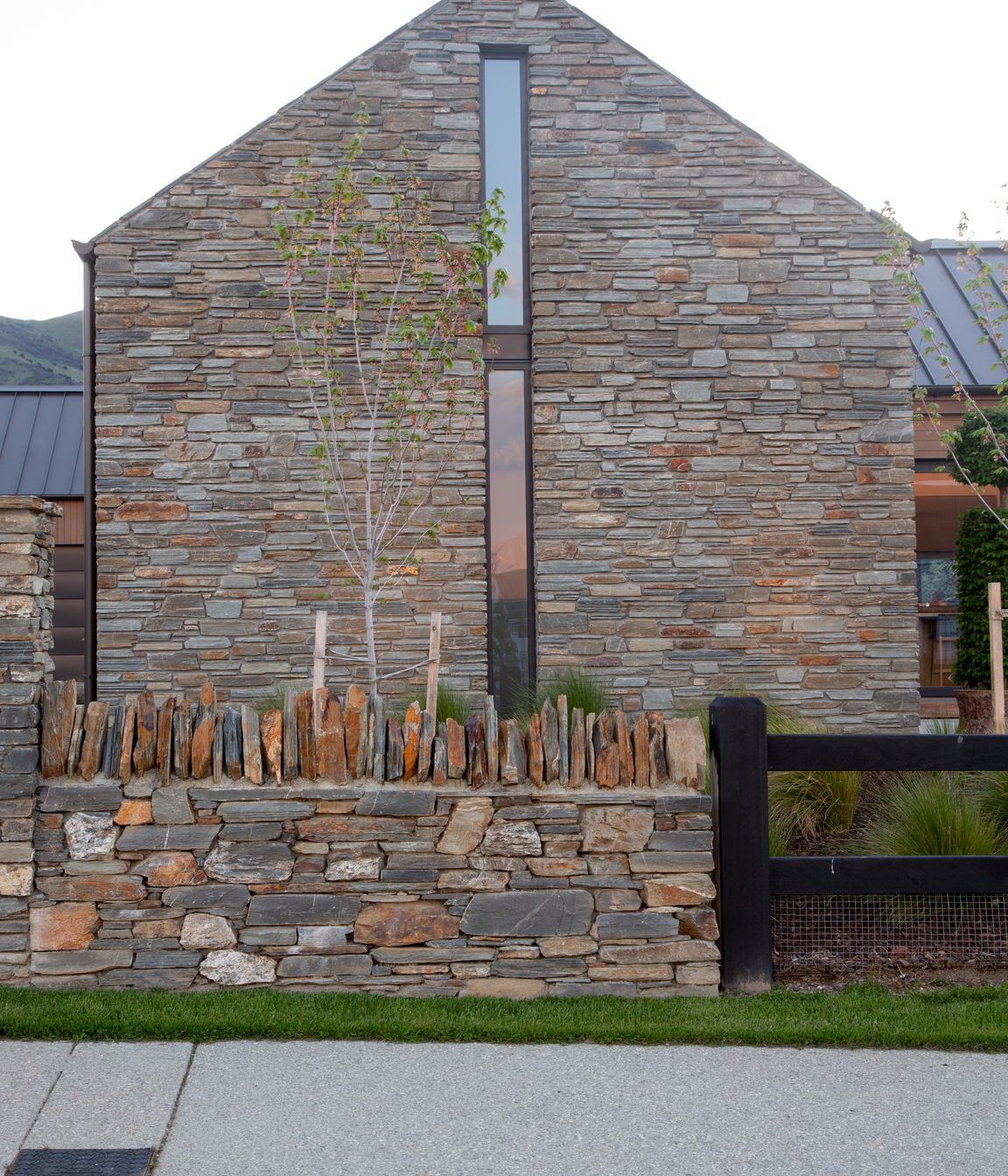 Deans Drive, Wanaka | Abode Magazine