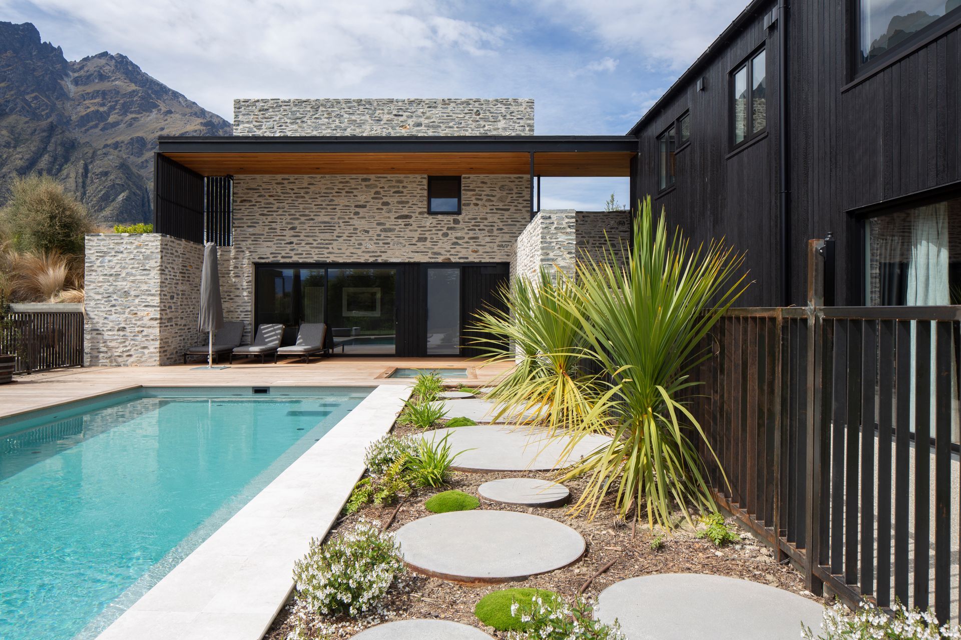 Orford Drive, Jacks Point | Kerr Richie Architects