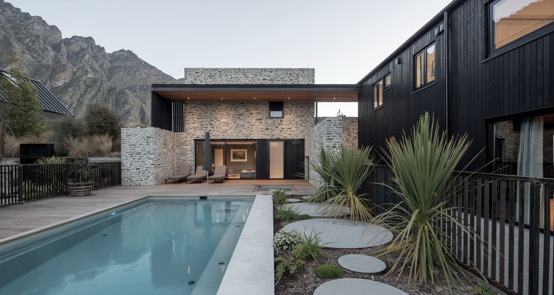 Orford Drive, Jacks Point | Kerr Richie Architects, Cammell Projects banner