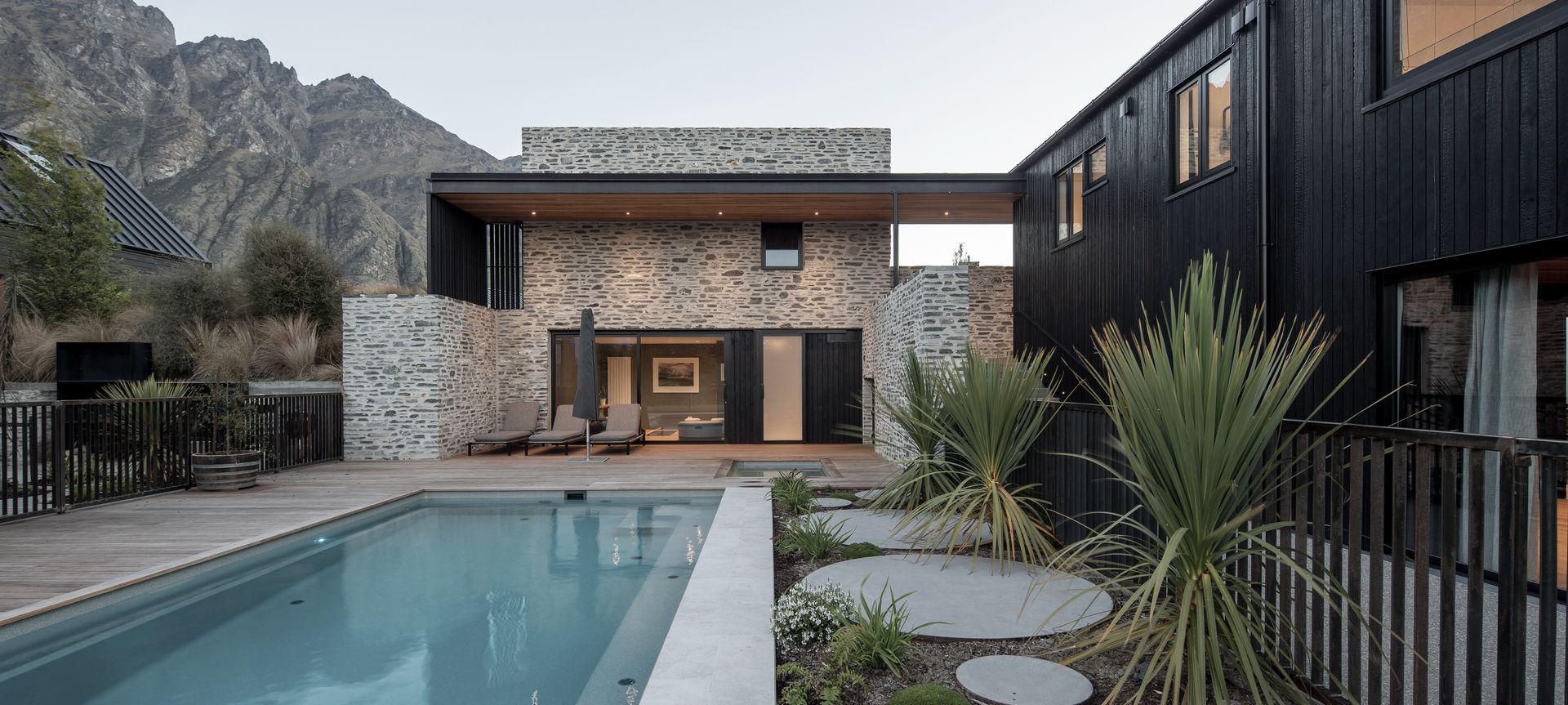 Orford Drive, Jacks Point | Kerr Richie Architects, Cammell Projects banner