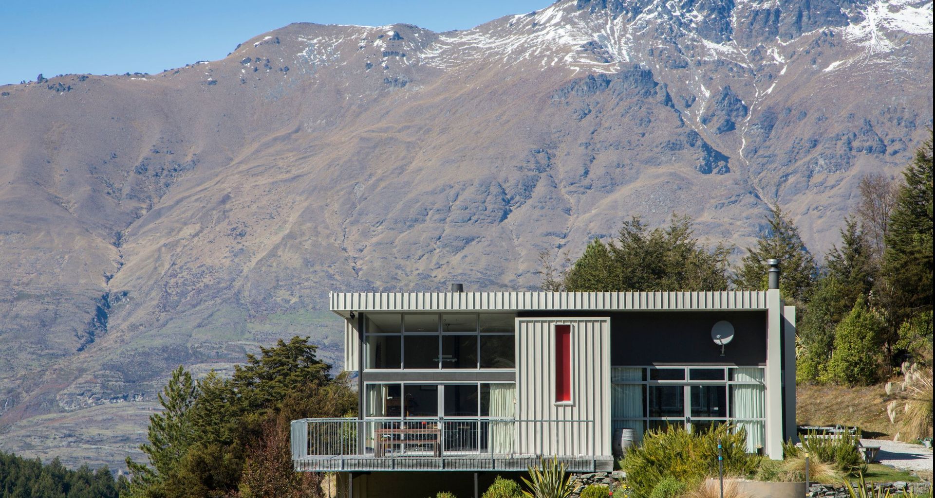 Alpine House 01 banner