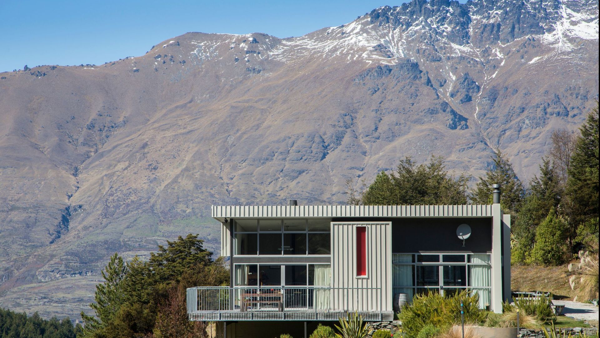 Alpine House 01 banner