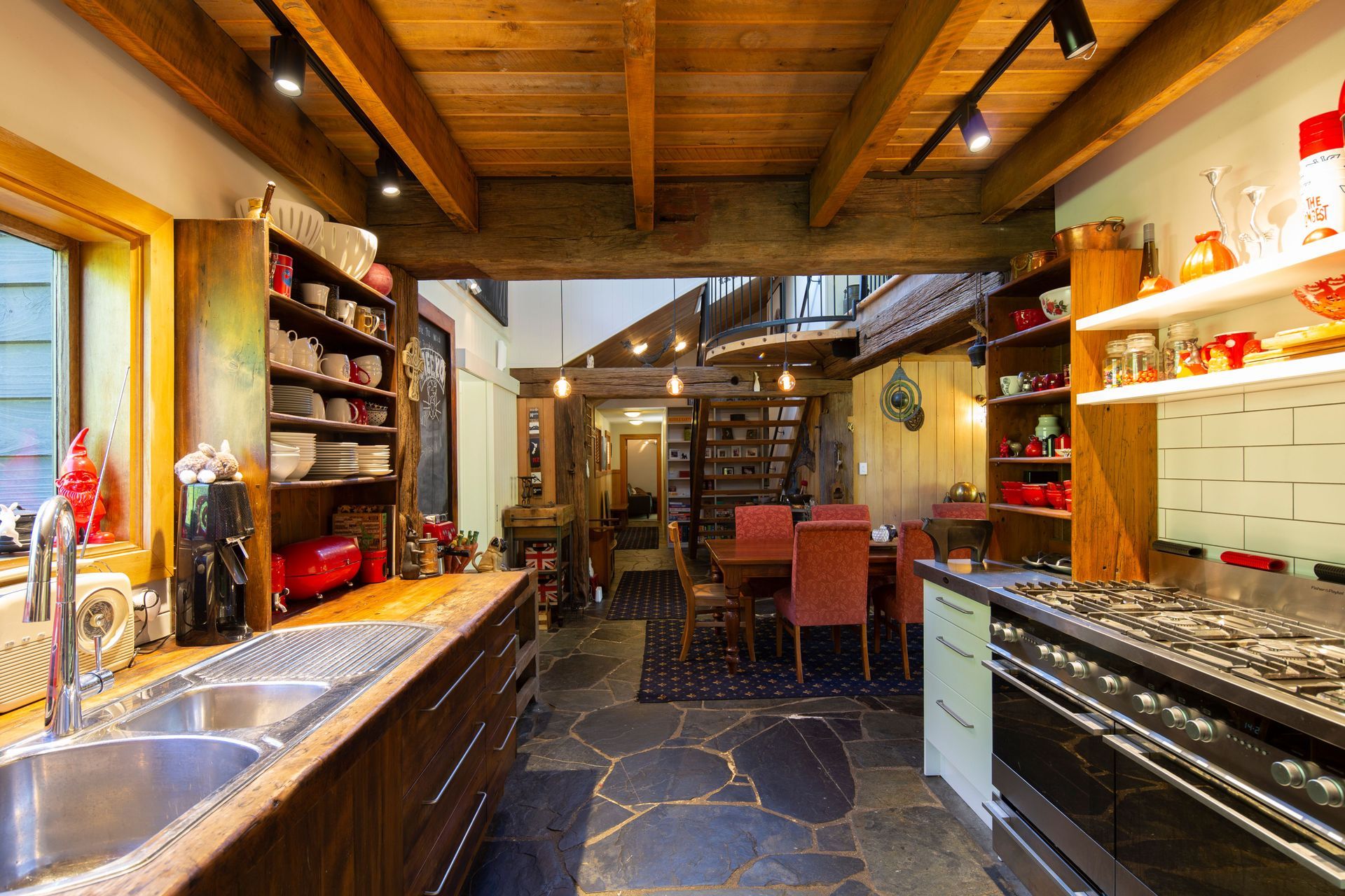 Moven Ferry | Queenstown