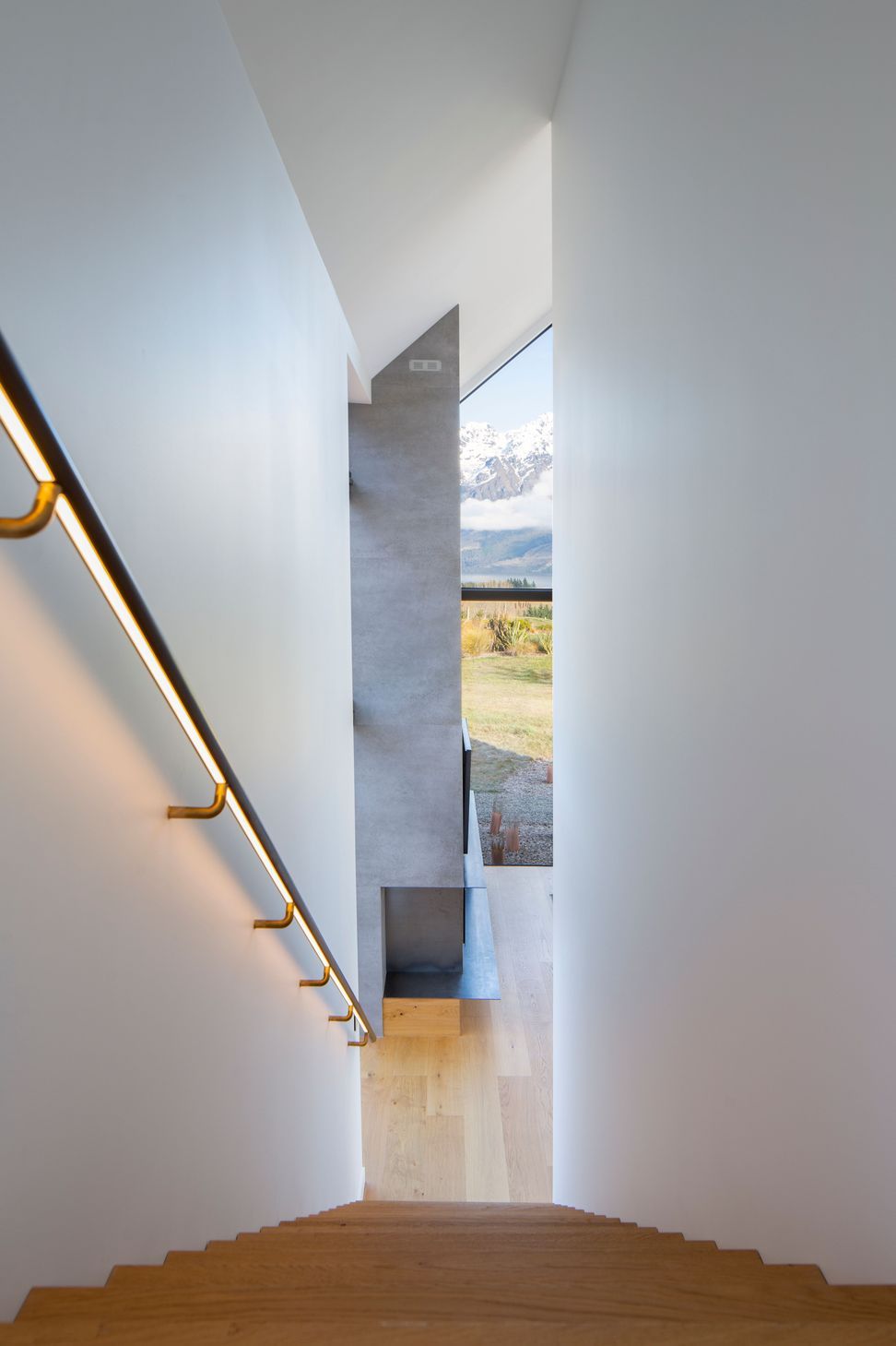 Dravitski Brown Architect | Shingle House Jacks Point