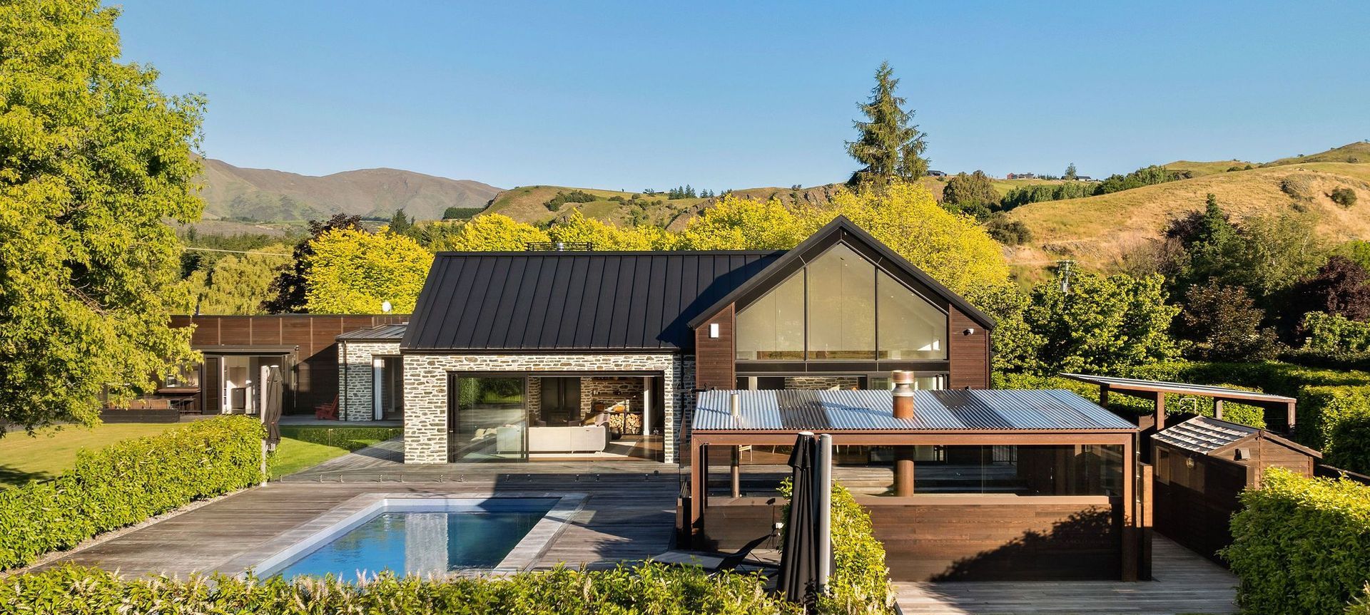 Arrowtown Retreat banner