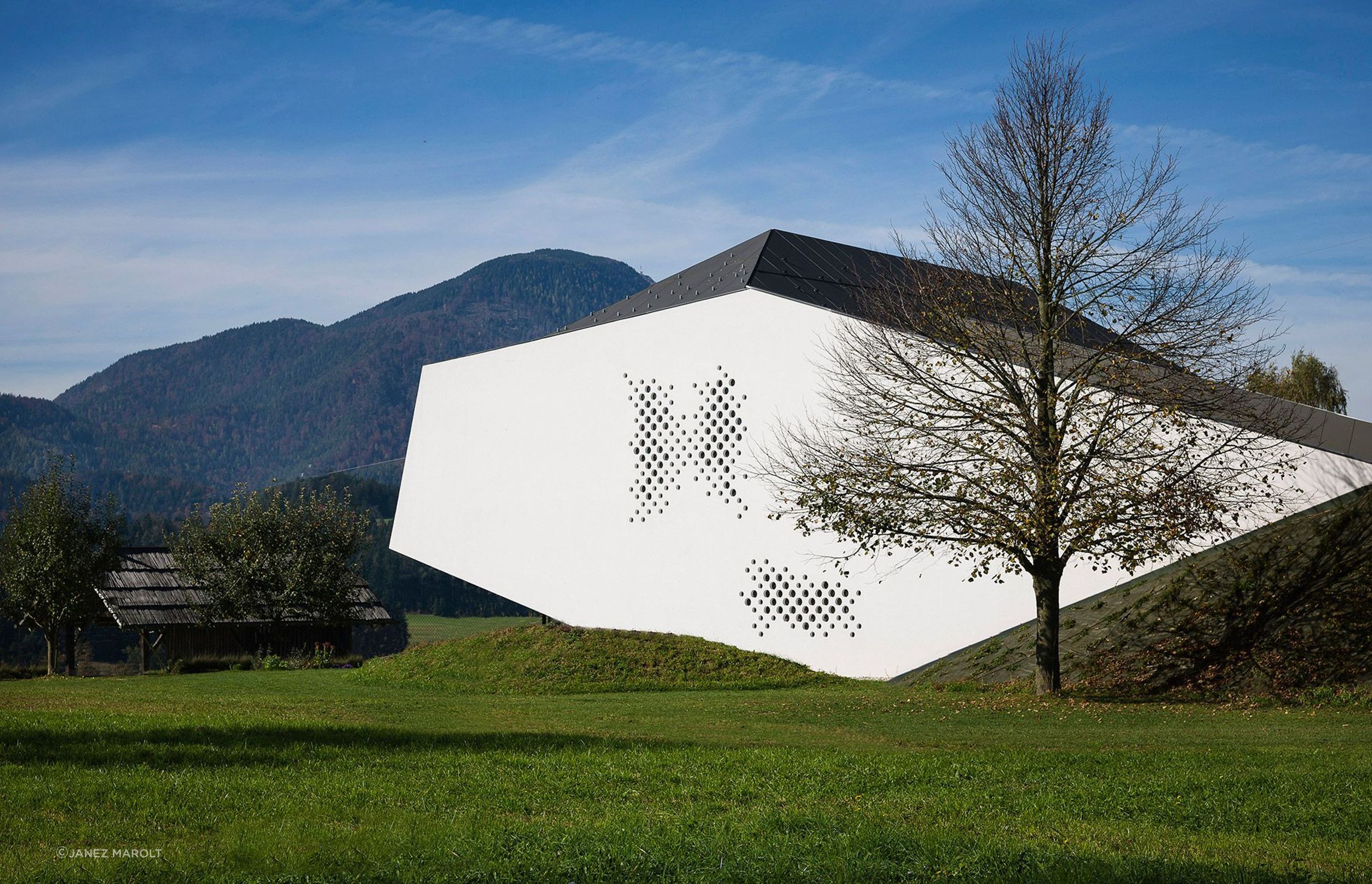 BD-Lea-House-NB-Slovenia-Exterior-1.jpeg