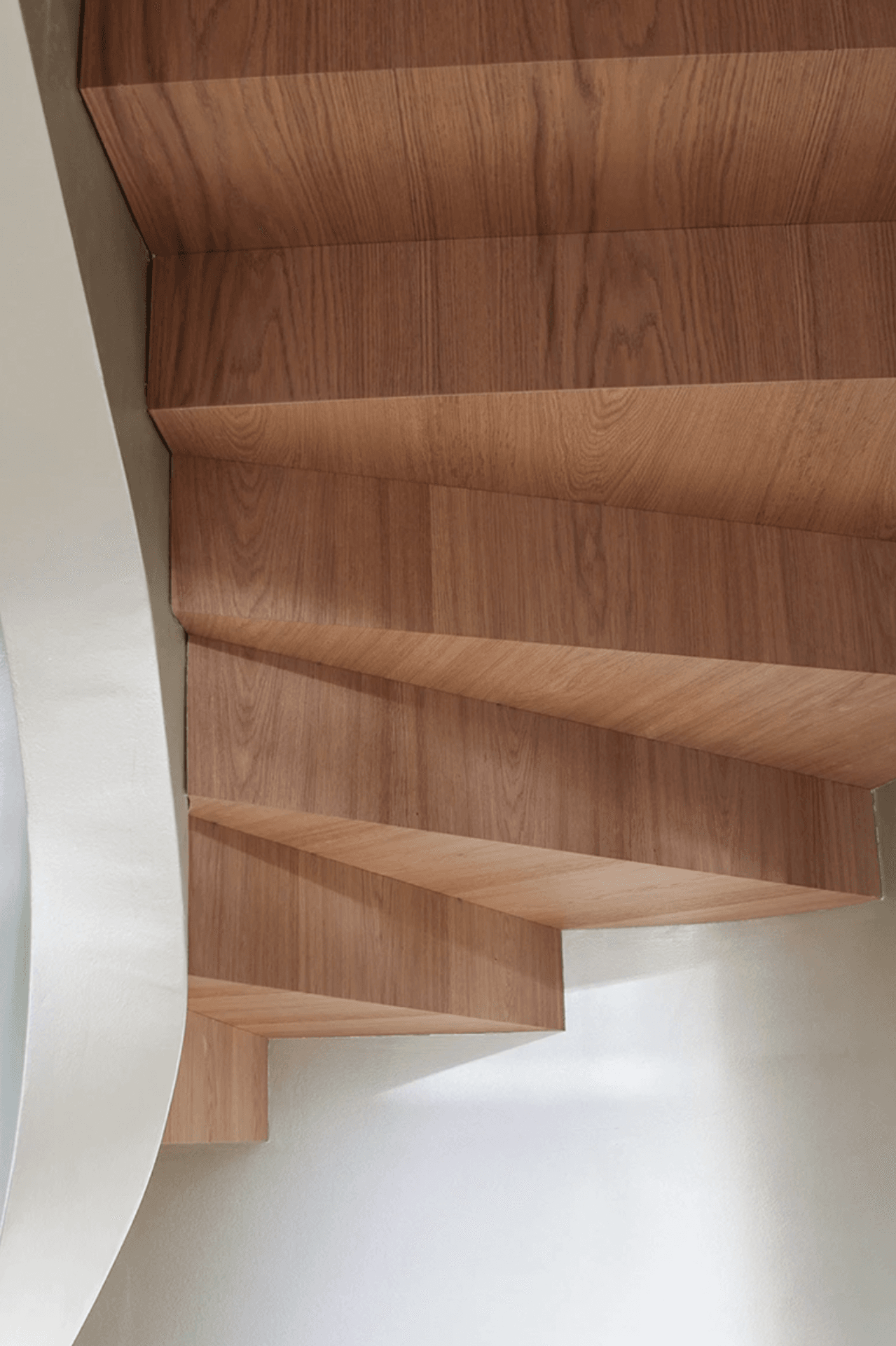 BD-Lea-House-NB-Slovenia-Interior-4.png