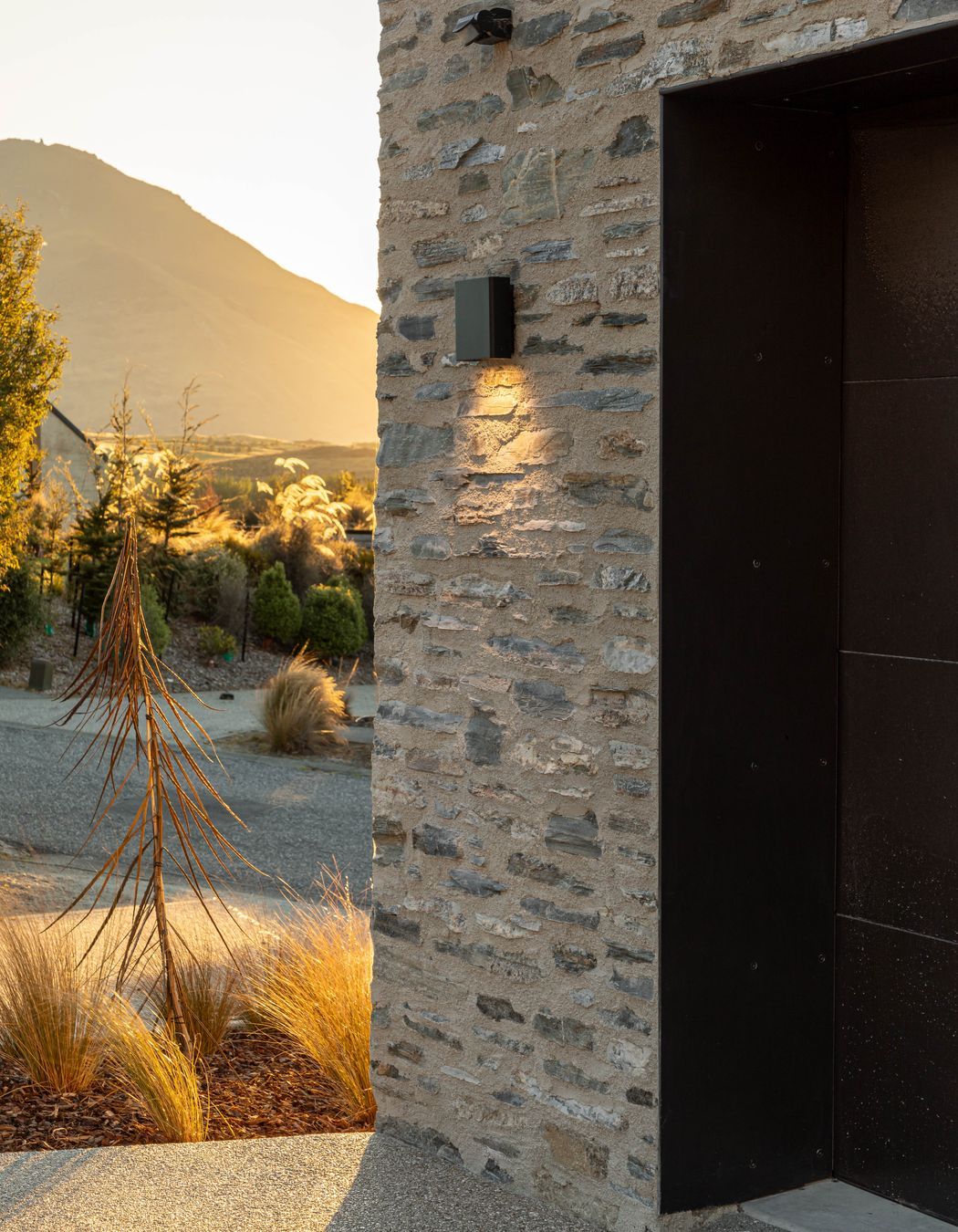 Ben-Hudson-Architects-gallery-house-accent-lighting.jpg