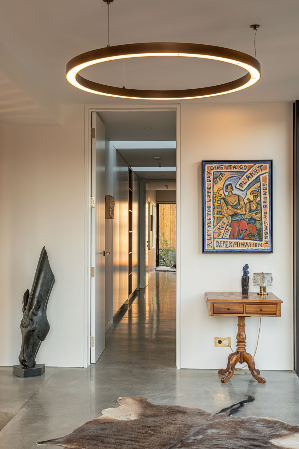 Ben-Hudson-Architects-gallery-house-entrance-hallway.jpg