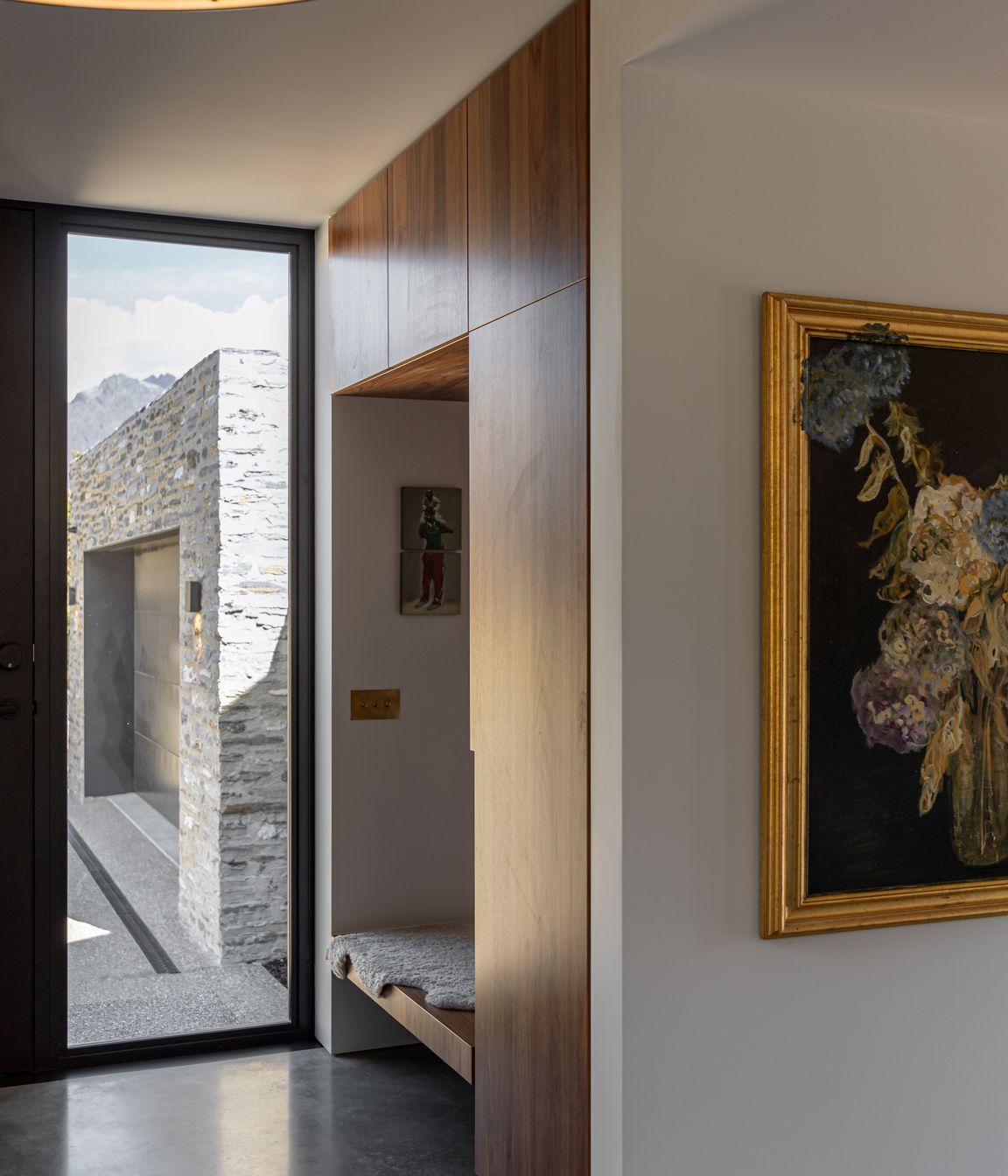 Ben-Hudson-Architects-gallery-house-entry-hall.jpg