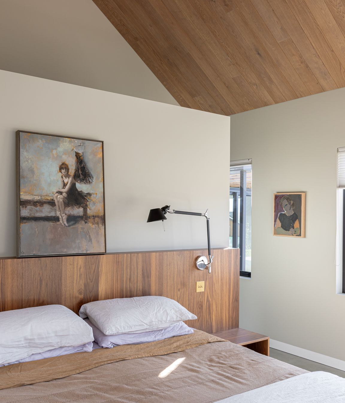 Ben-Hudson-Architects-gallery-house-master-bedroom.jpg