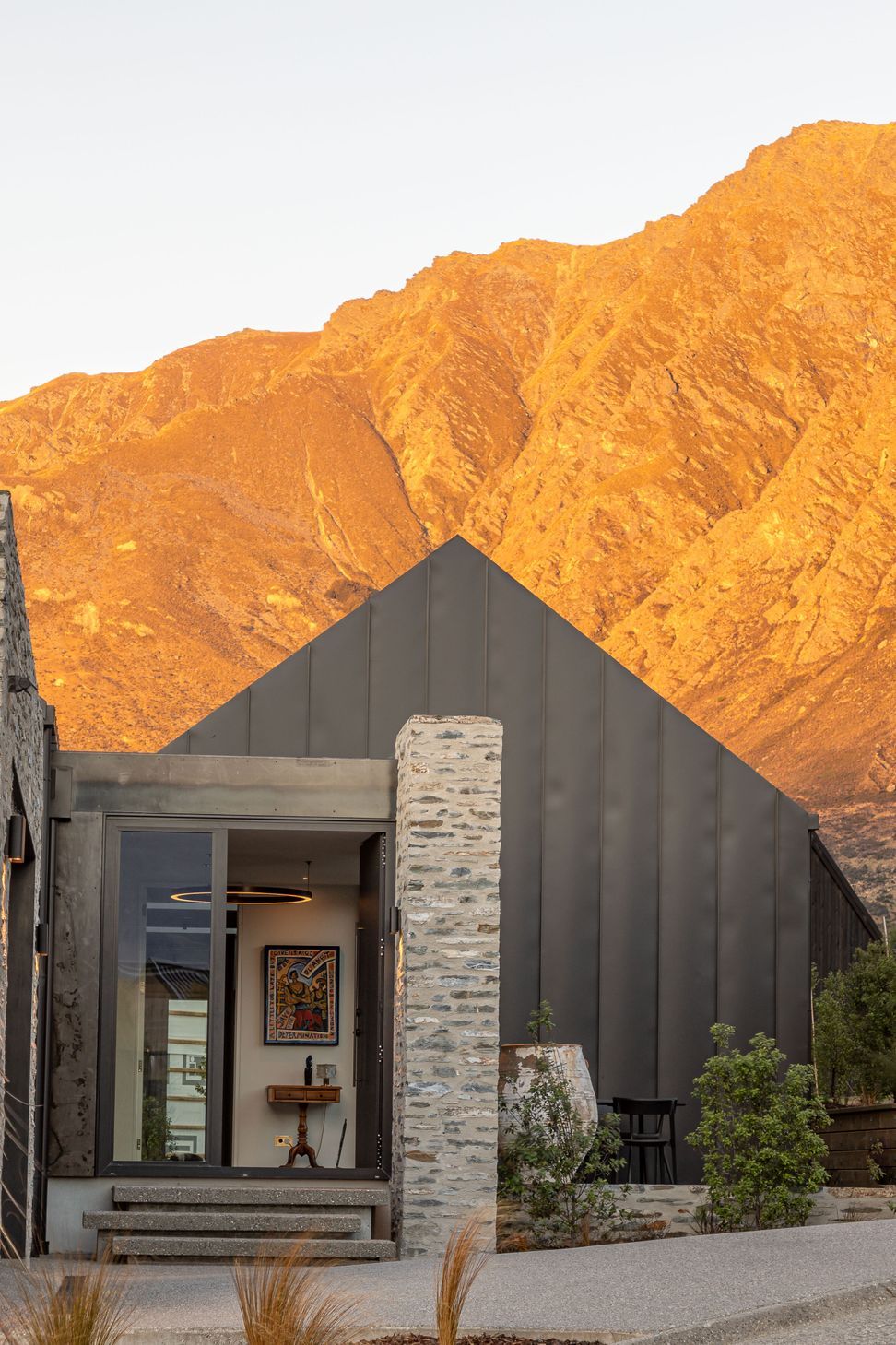 Ben-Hudson-Architects-gallery-house-modern-alpine-home.jpg