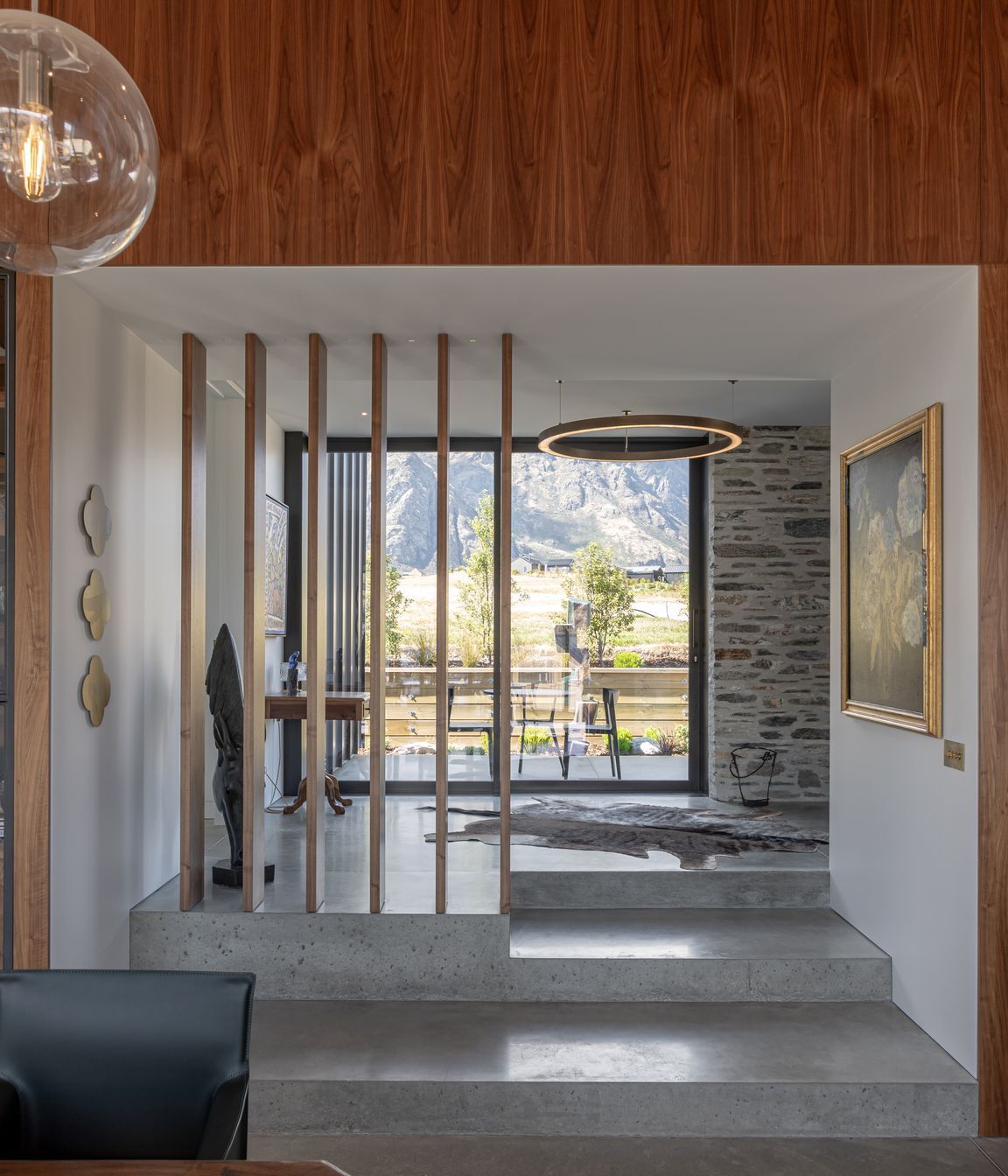 Ben-Hudson-Architects-gallery-house-polished-concrete-steps.jpg