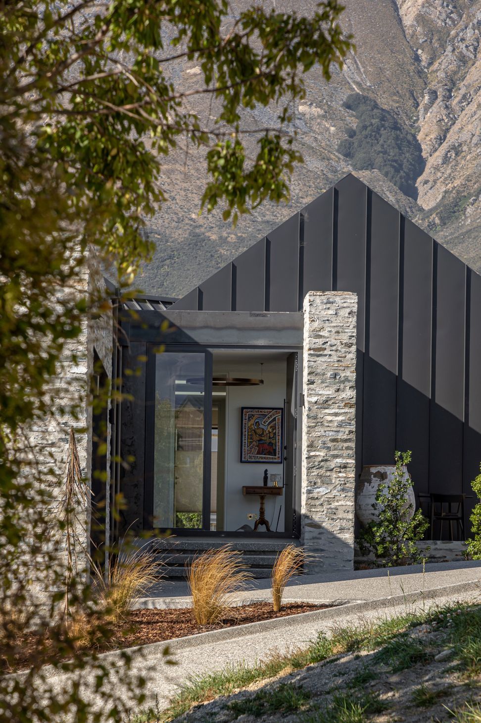 Ben-Hudson-Architects-gallery-house-steel-and-stone.jpg