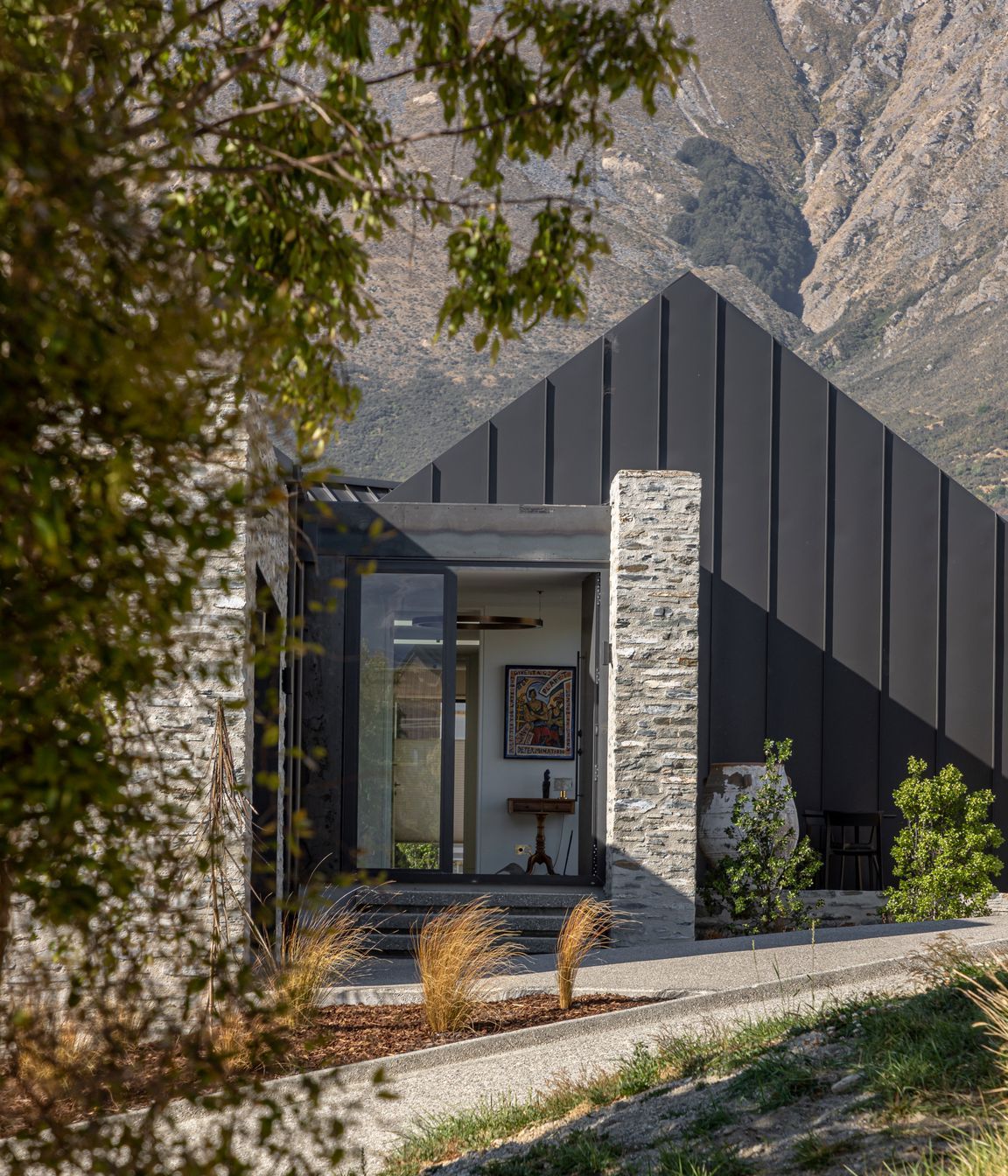 Ben-Hudson-Architects-gallery-house-steel-and-stone.jpg