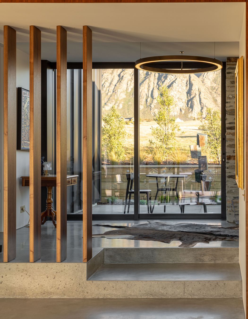 Ben-Hudson-Architects-gallery-house-timber-fins.jpg