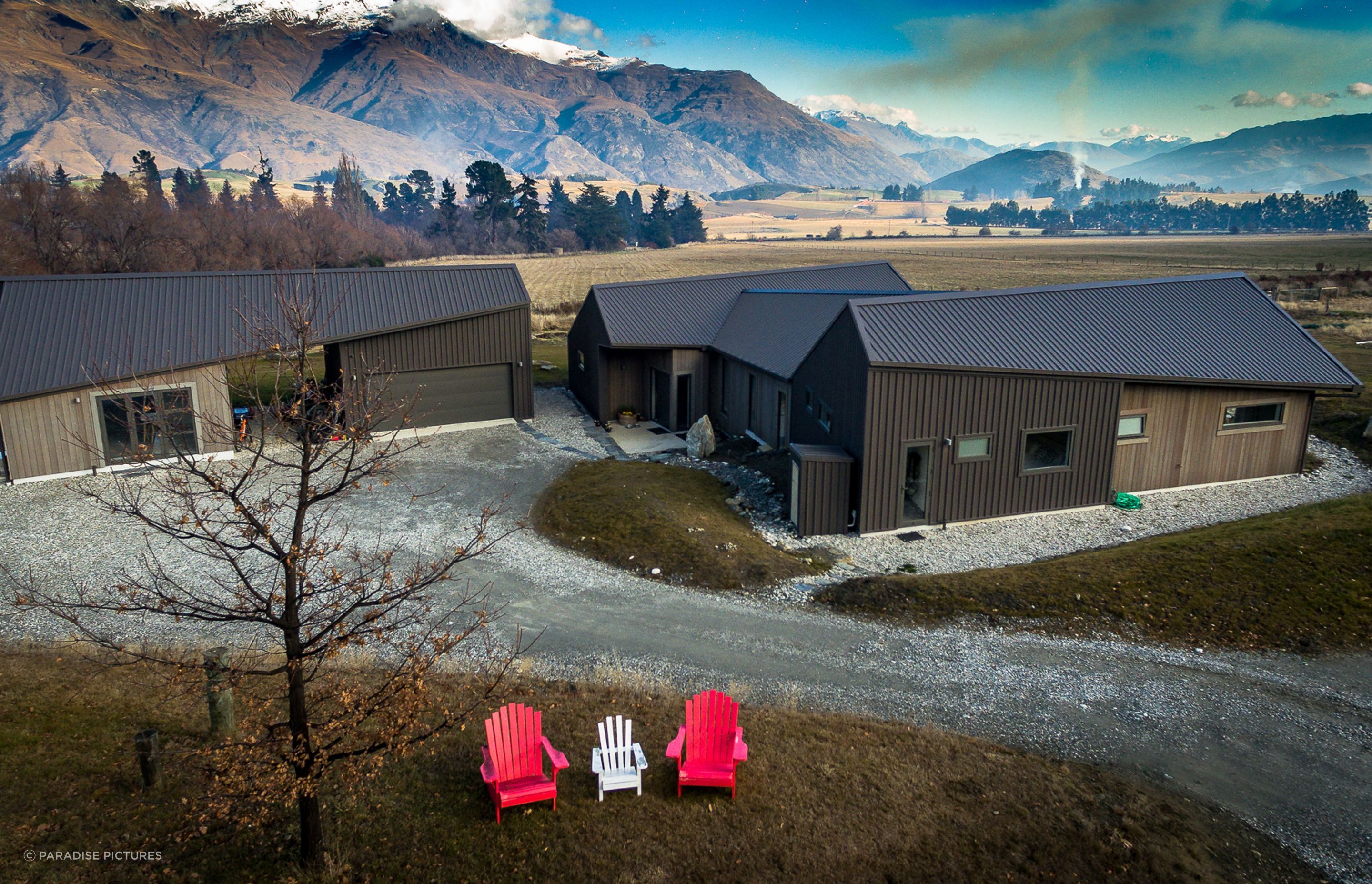 Bennies-Glencoe-Road-Exterior-10.jpg