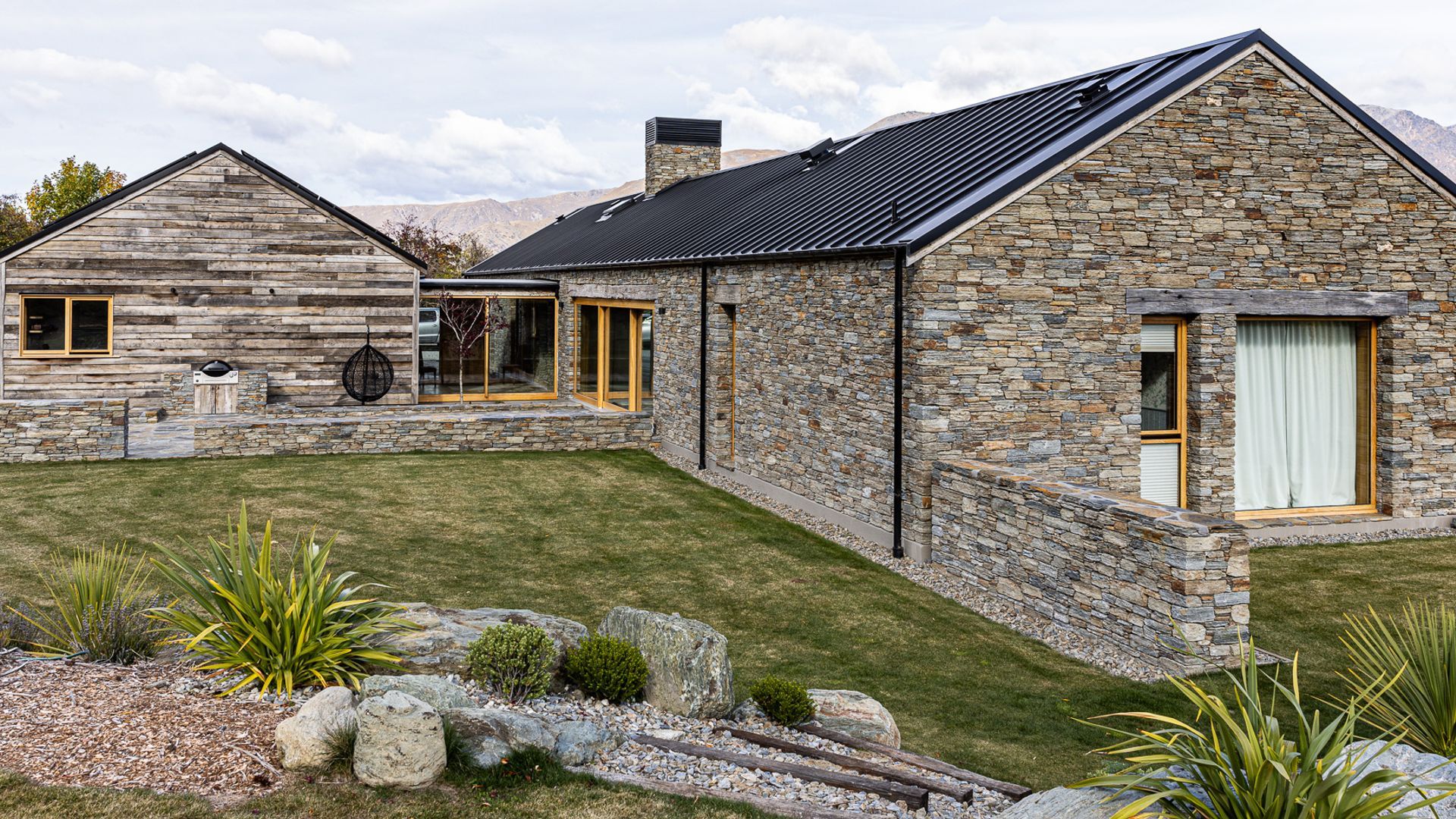 A Retreat for Modern Living banner