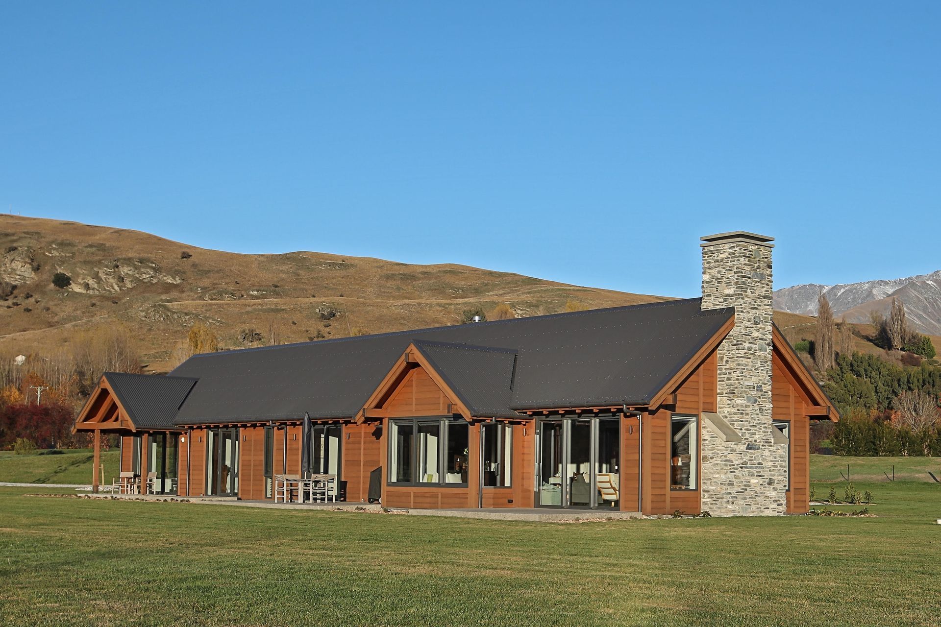 Dalefield Home in the Meadow