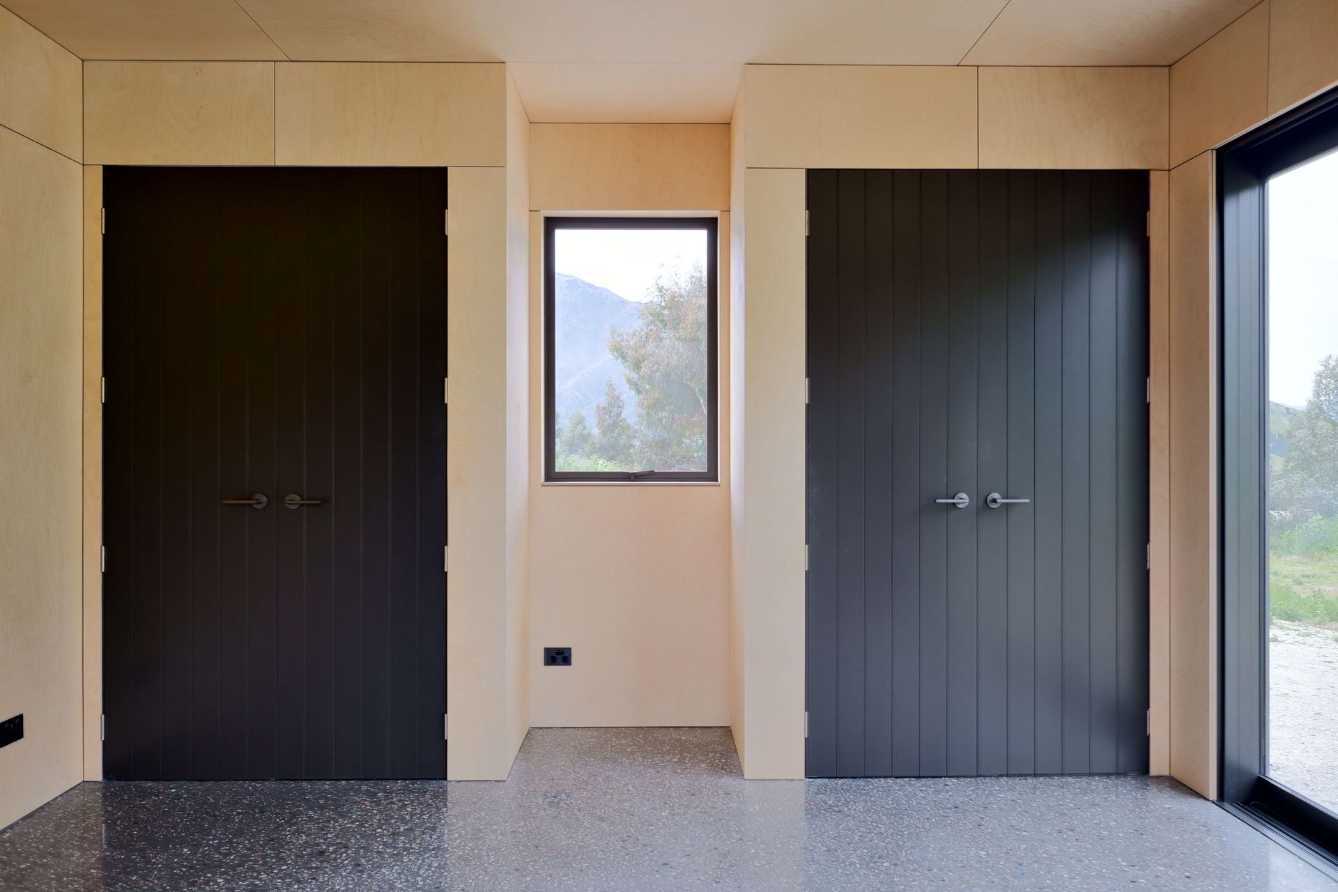 Olivers Ridge Compound