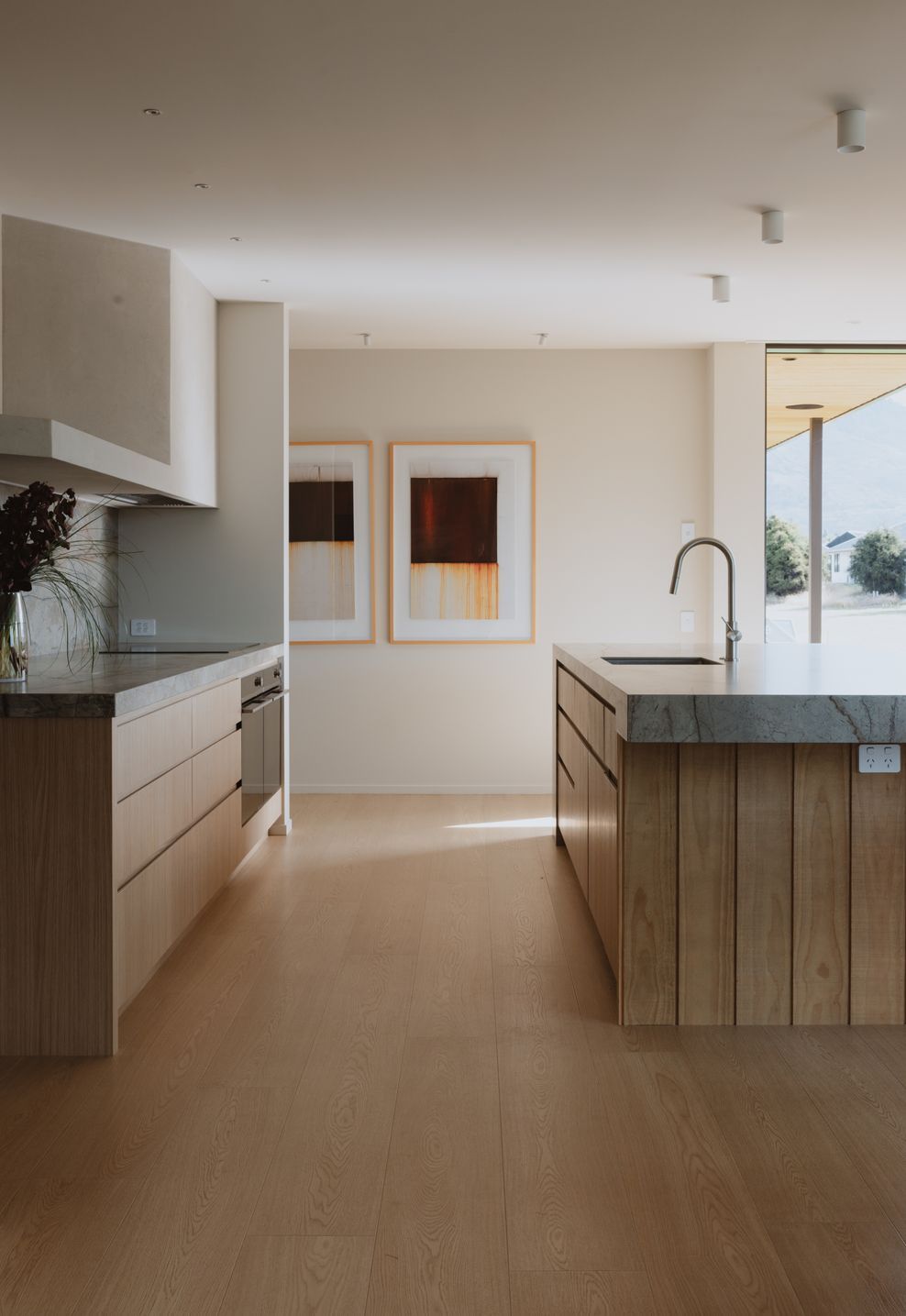 FlooringXtraPrebble-101-ap-compressed.jpg