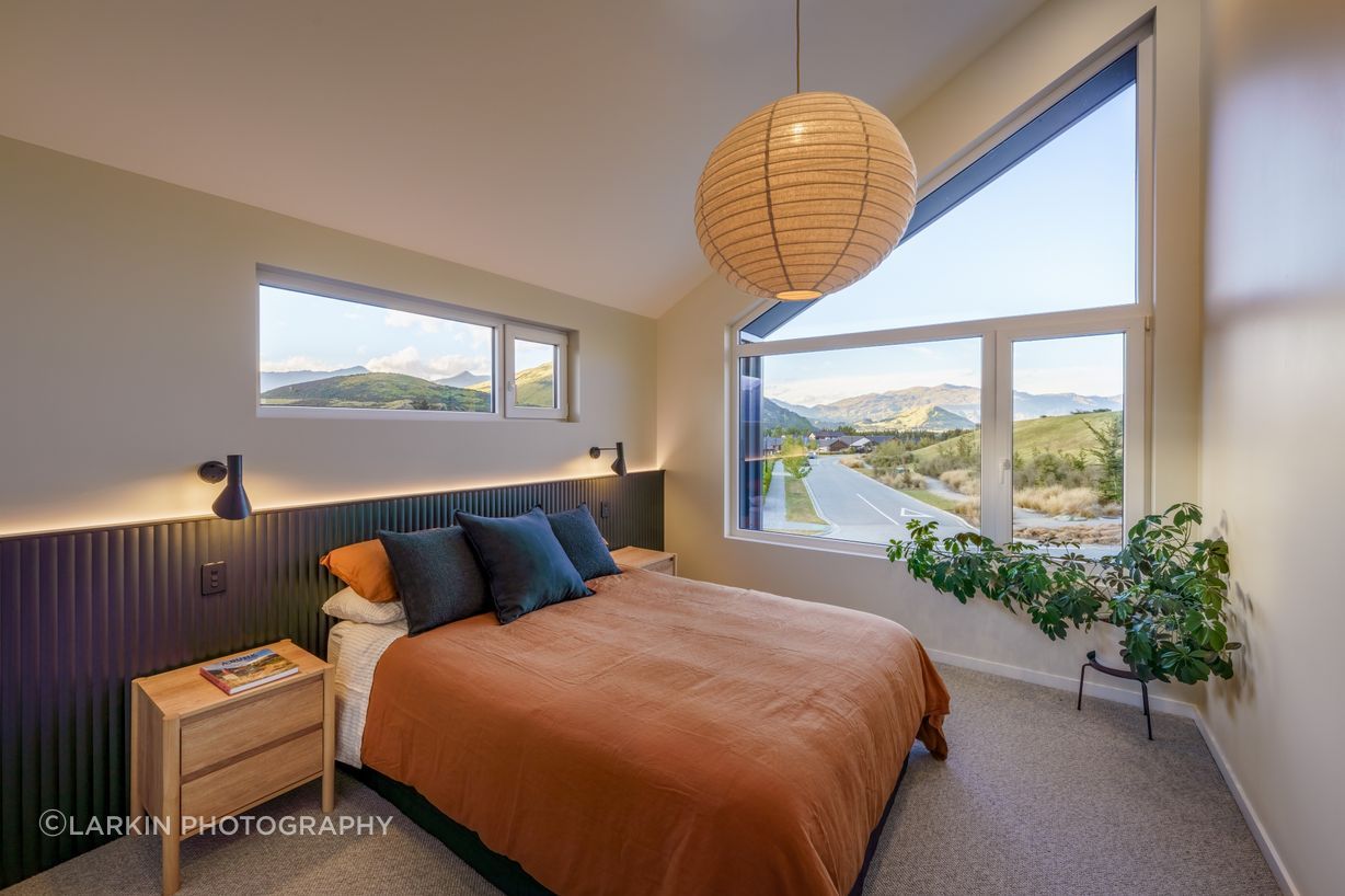 Hanleys-bedroom-.jpg