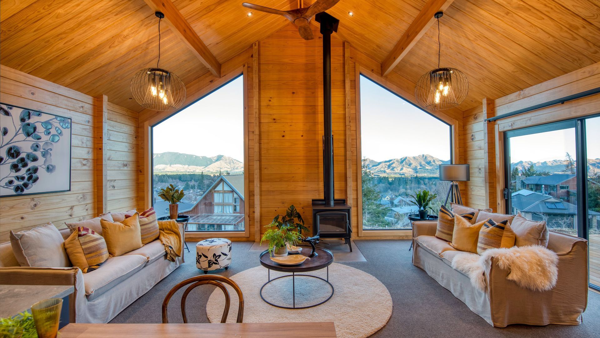 Cosy Alpine Timber Home banner
