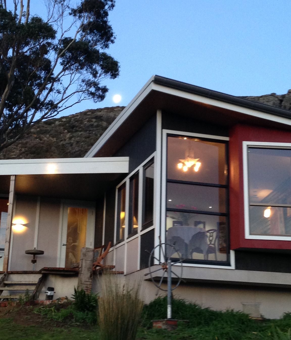 Moonrise over The Nut. This small cottage is built to the closest proximity to this remnant volcanic plug of any structure apart from the chairlift gift shop. Elevated position gives the site extraordinary sea and local area pastoral views
