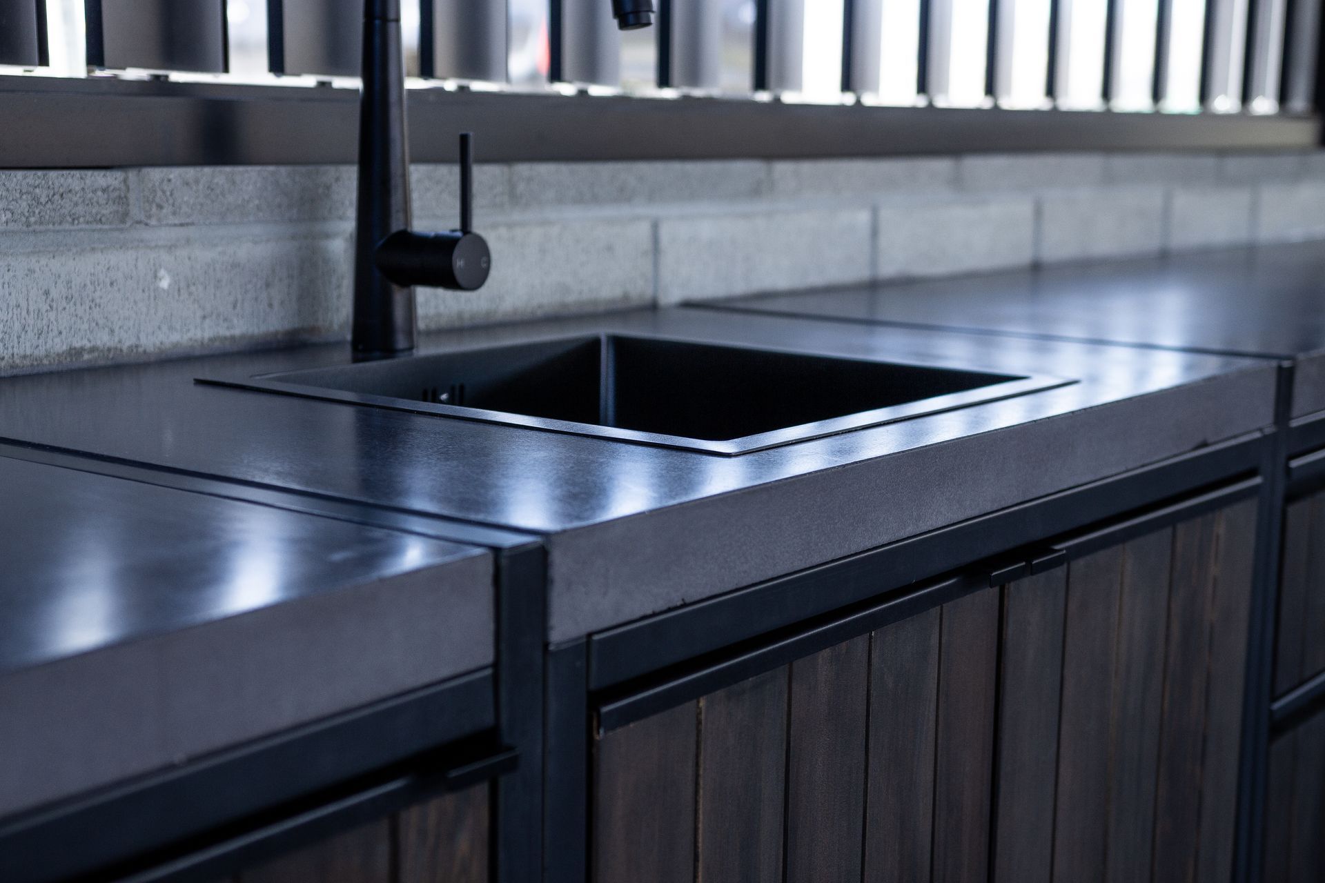 Lake Dunstan Outdoor Kitchen