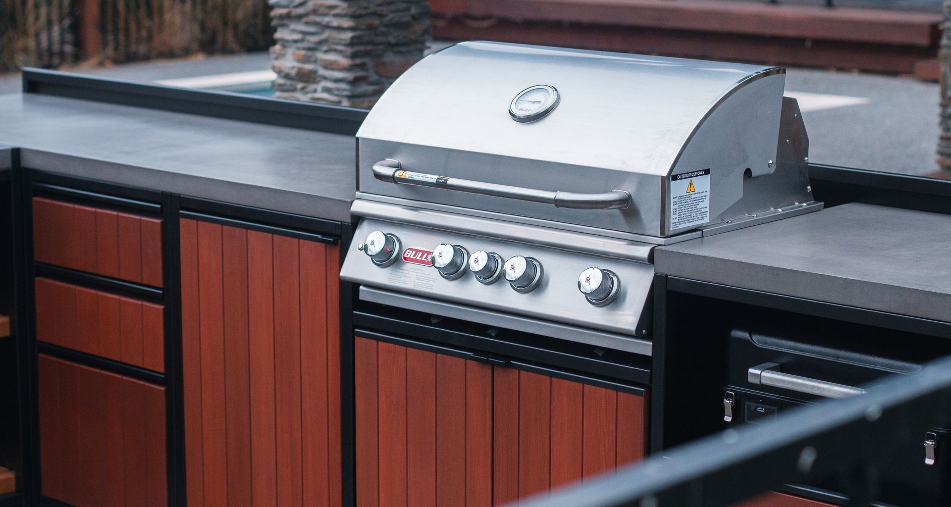Ladbrooks Outdoor Kitchen banner