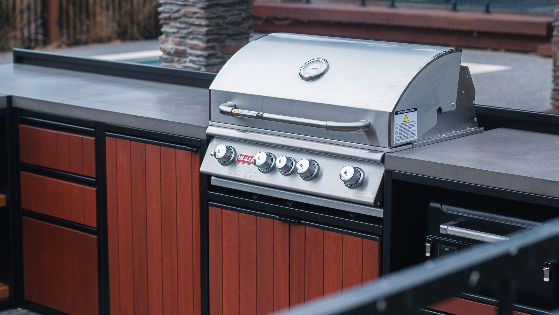 Ladbrooks Outdoor Kitchen banner