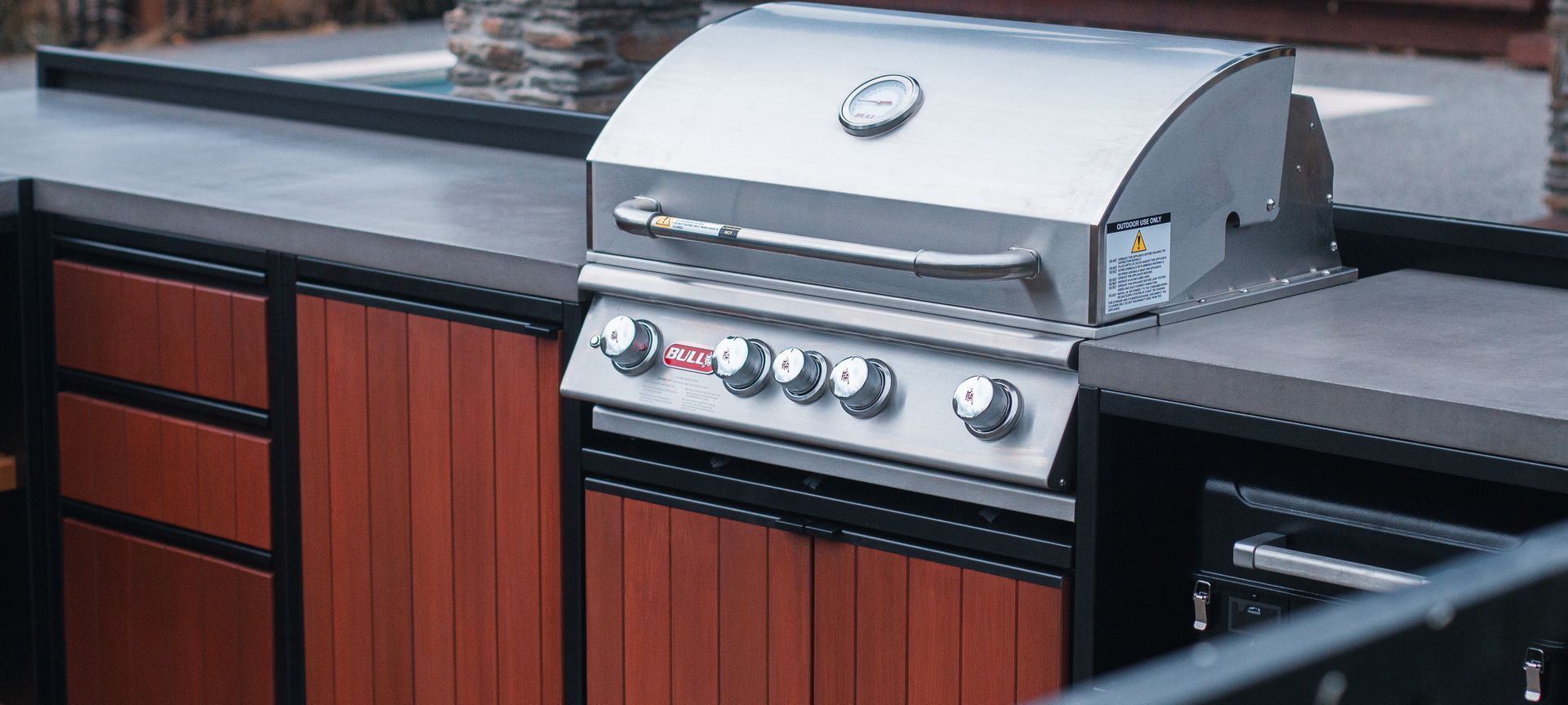 Ladbrooks Outdoor Kitchen banner