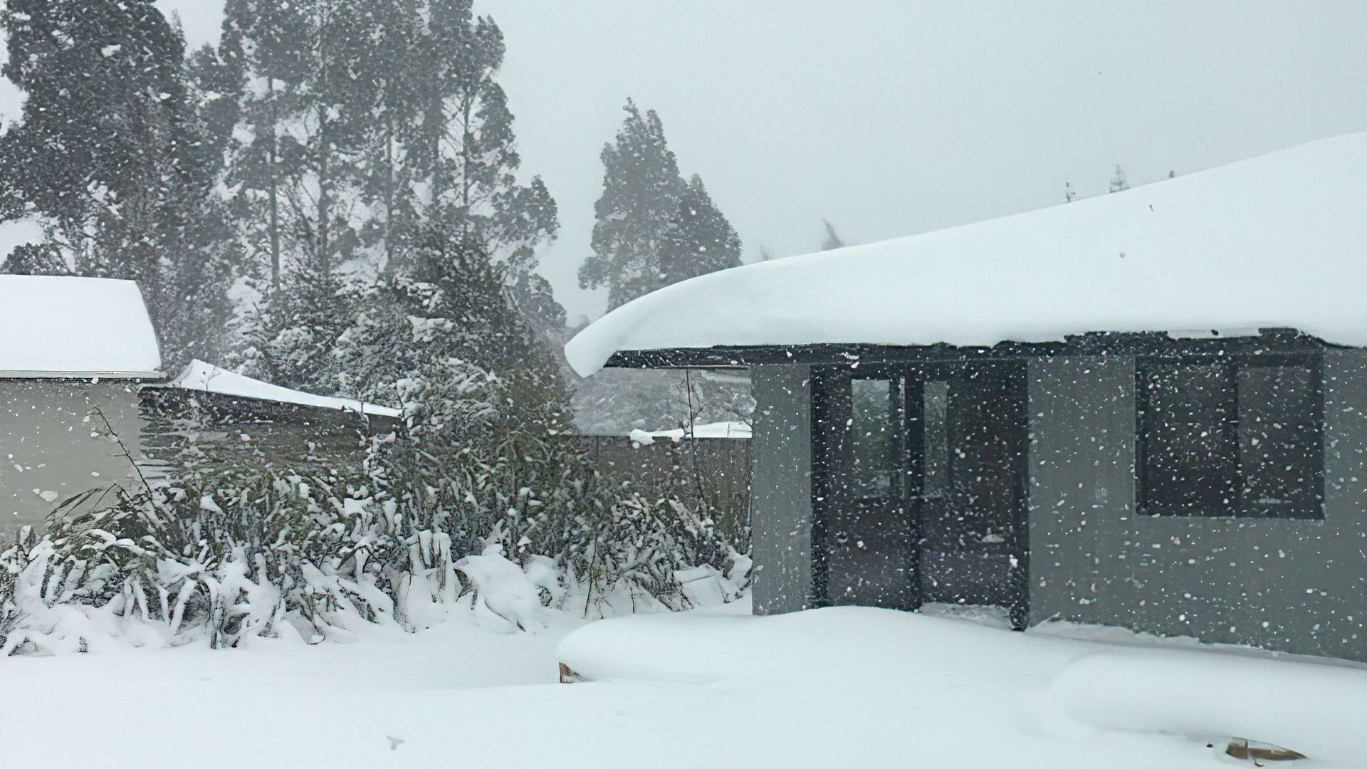 Cosy Ski Lodge for Family With SOLITEX MENTO® 3000 Connect & INTELLO® Airtightness System banner